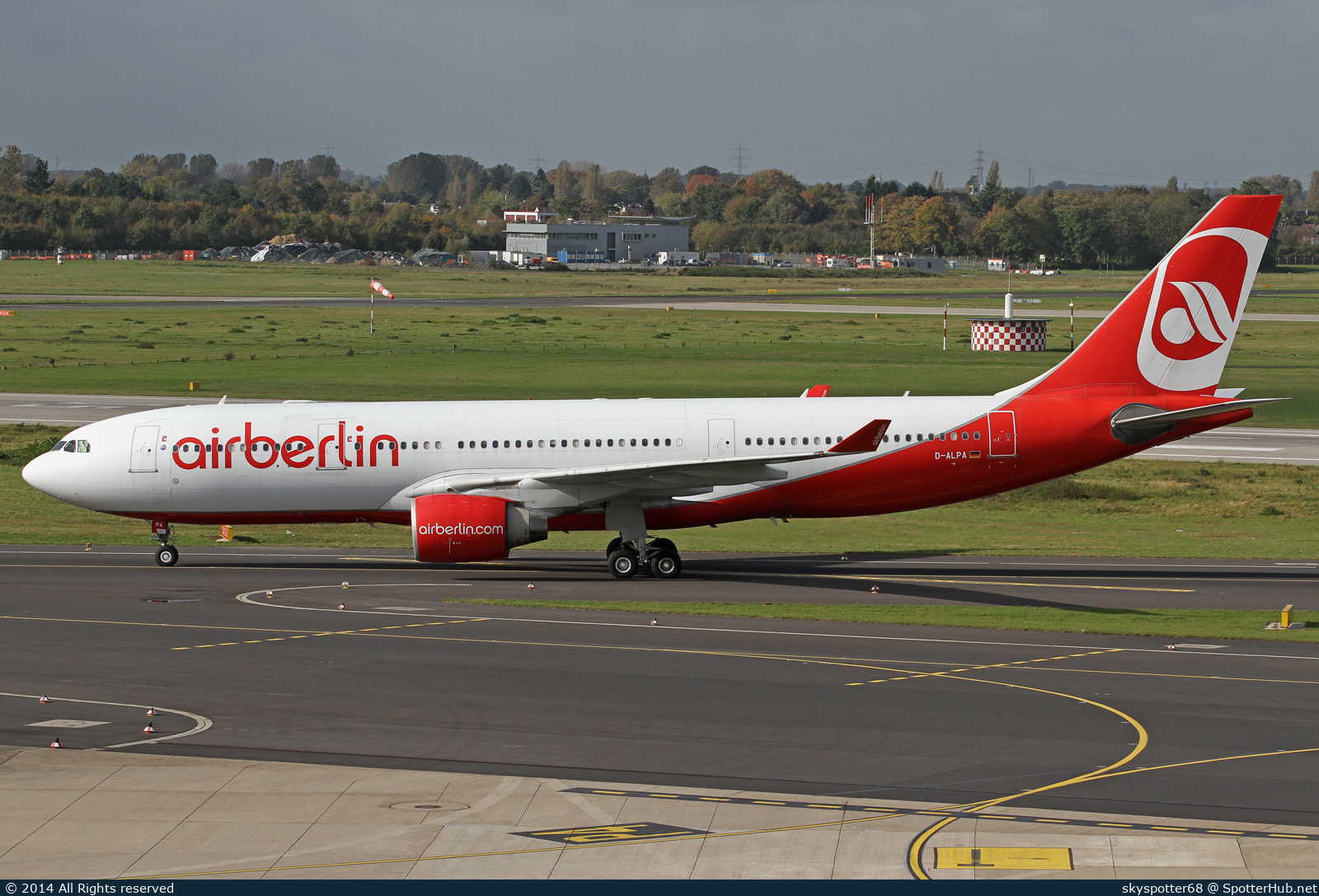 Photo of D-ALPA - Airbus A330-223 operated by Air Berlin