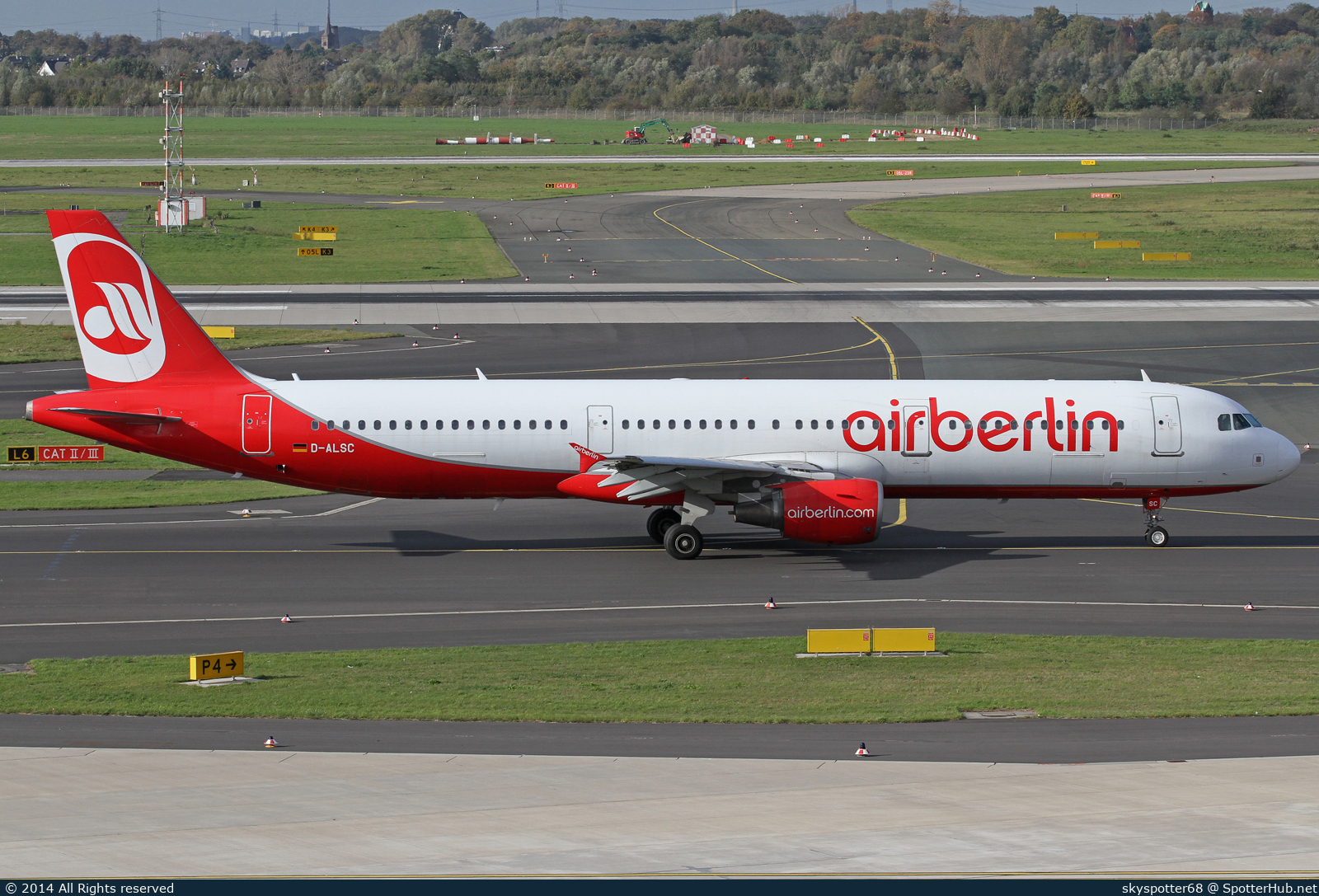 Photo of D-ALSC - Airbus A321-211 operated by Air Berlin