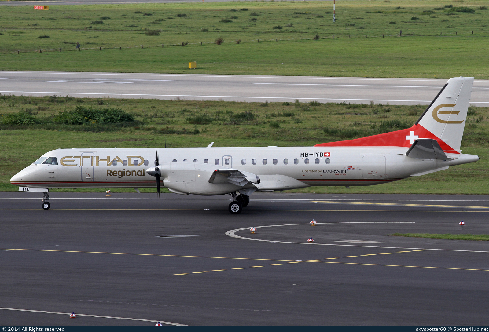 Photo of HB-IYD - Saab 2000 operated by Etihad Regional (opb Darwin Airline)