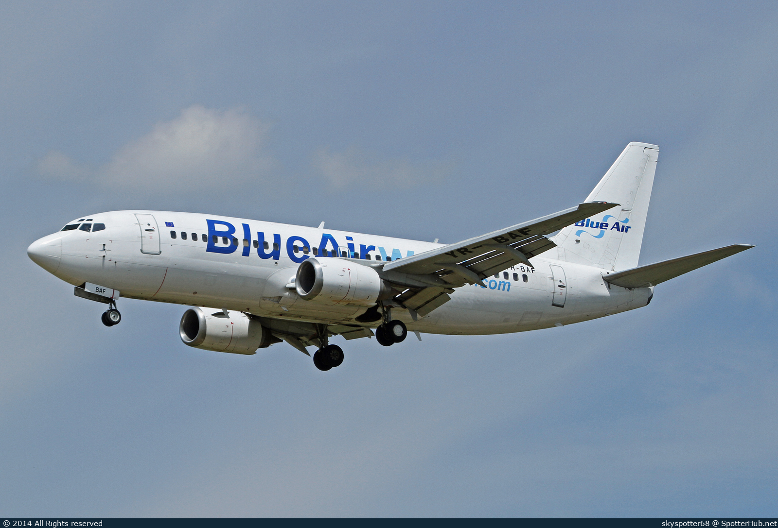 Photo of YR-BAF - Boeing 737-322 operated by Blue Air