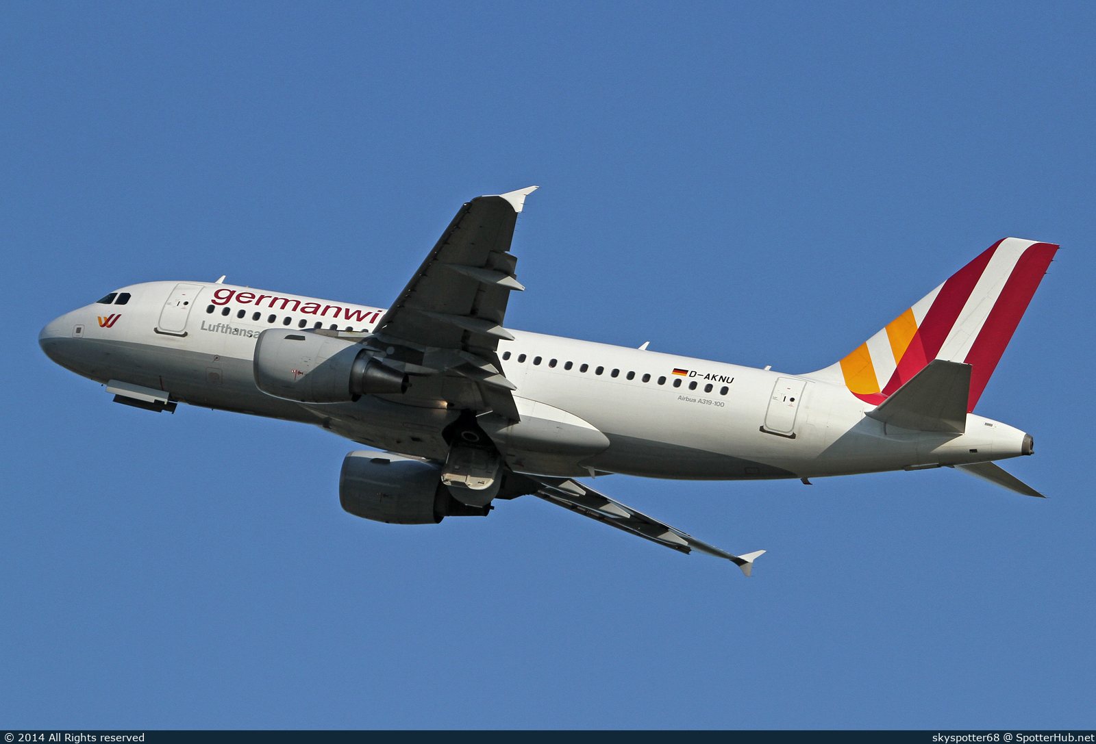 Photo of D-AKNU - Airbus A319-112 operated by Germanwings