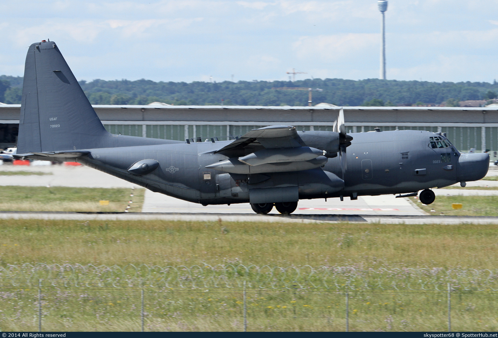 Photo of 87-0023 - Lockheed MC-130H Hercules operated by US Air Force