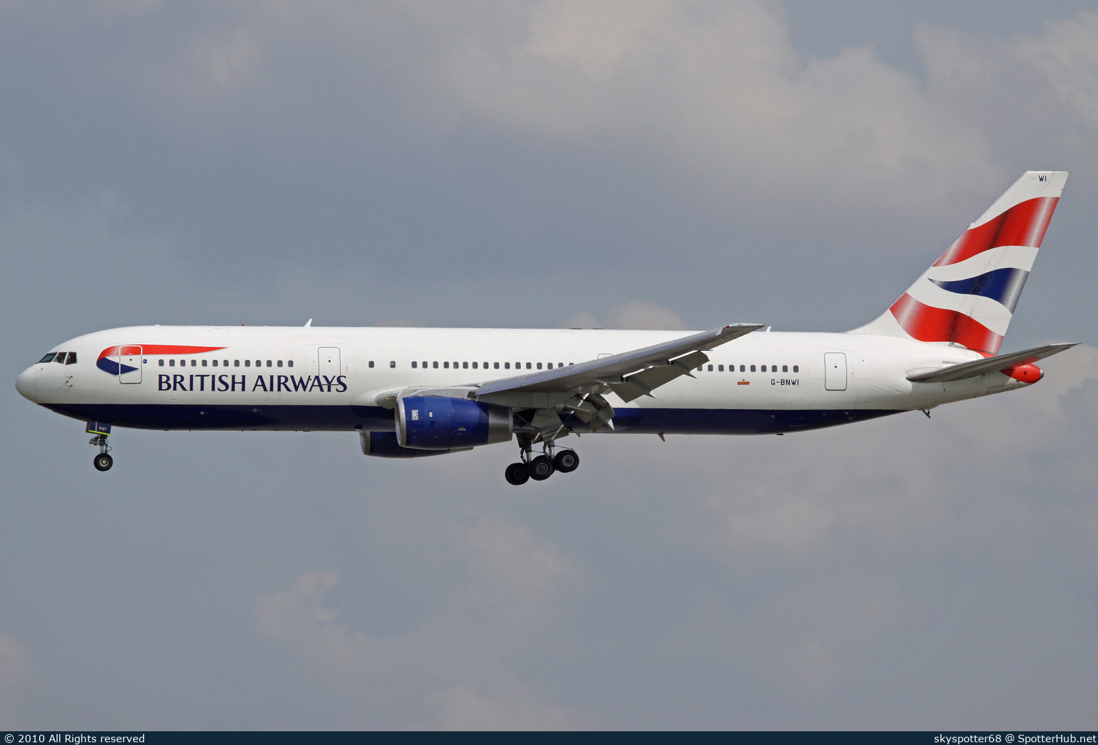 Photo of G-BNWI - Boeing 767-336(ER) operated by British Airways