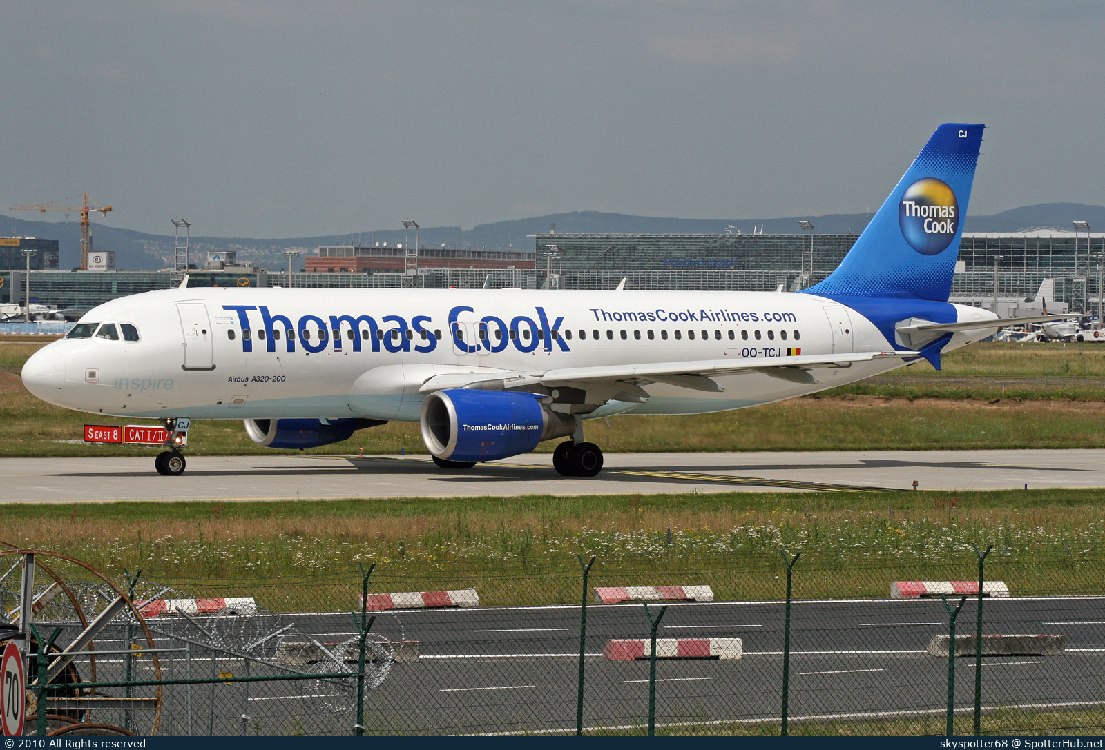 Photo of OO-TCJ - Airbus A320-214 operated by Thomas Cook Airlines Belgium