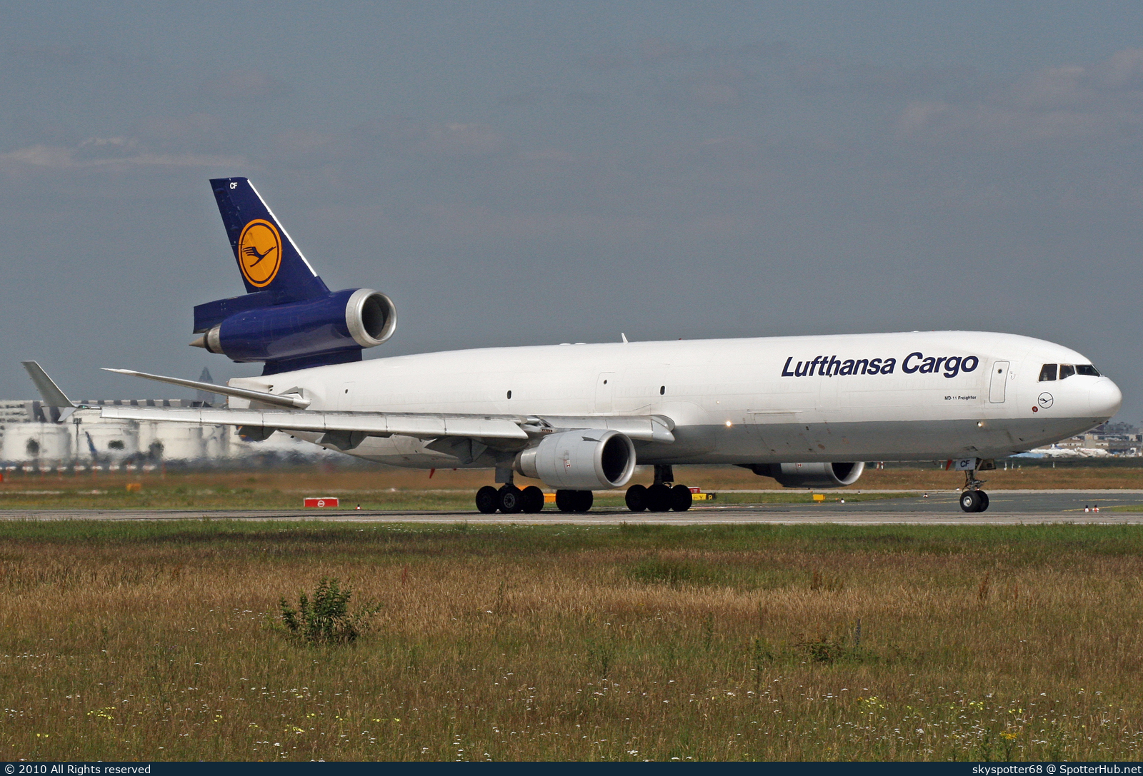 Photo of D-ALCF - McDonnell Douglas MD-11(F) operated by Lufthansa Cargo
