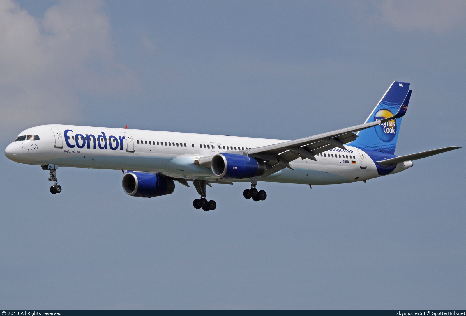 Photo of D-ABOA - Boeing 757-330 operated by Condor