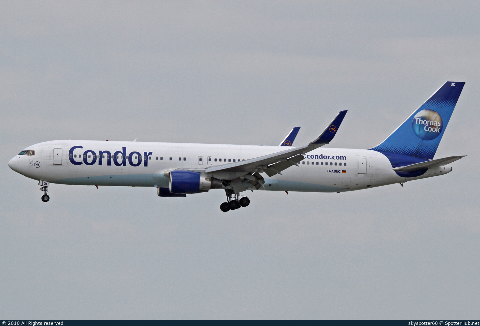 Photo of D-ABUC - Boeing 767-330(ER) operated by Condor