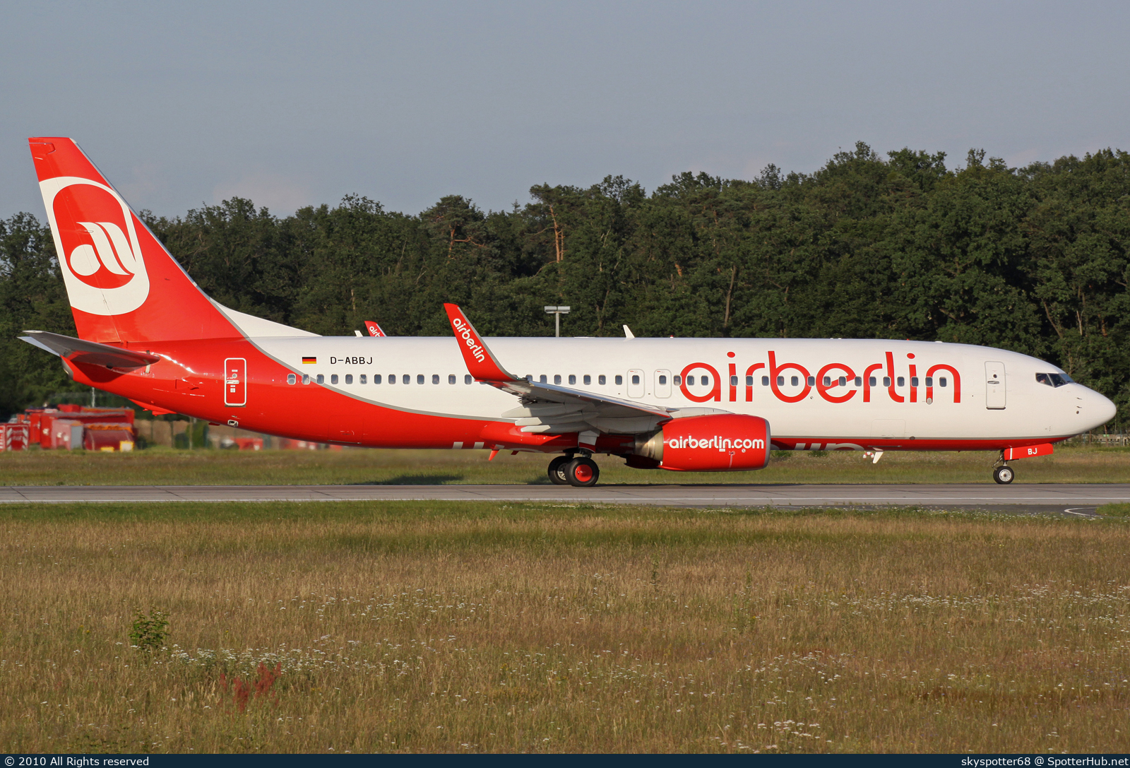 Photo of D-ABBJ - Boeing 737-86Q operated by Air Berlin