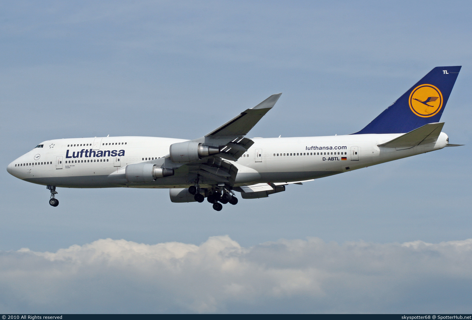 Photo of D-ABTL - Boeing 747-430 operated by Lufthansa