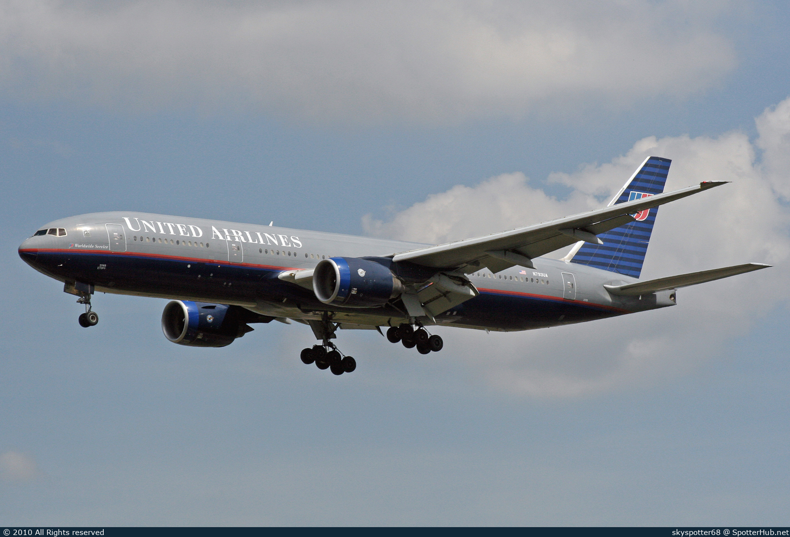 Photo of N793UA - Boeing 777-222(ER) operated by United Airlines
