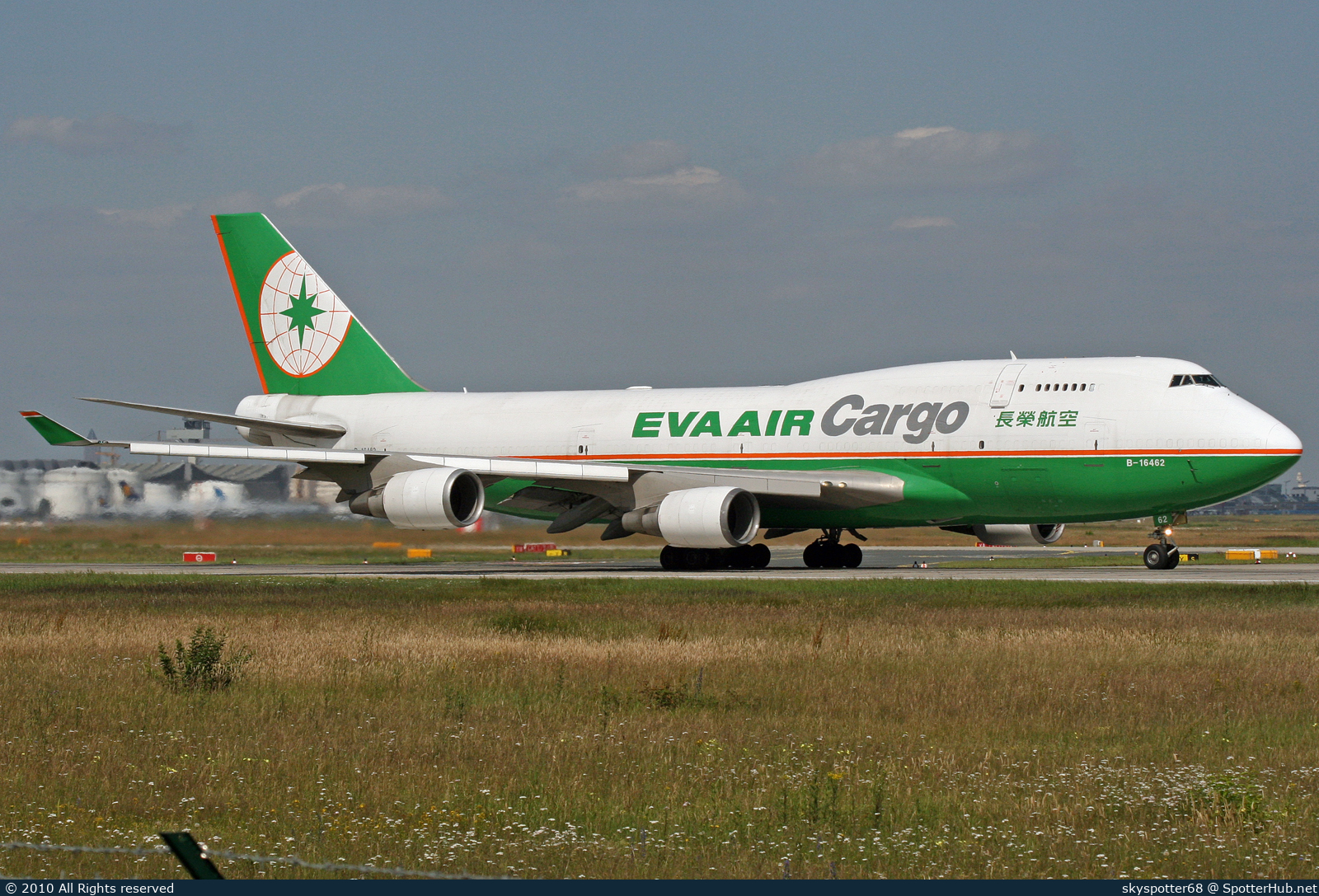 Photo of B-16462 - Boeing 747-45E(BDSF) operated by EVA Air Cargo