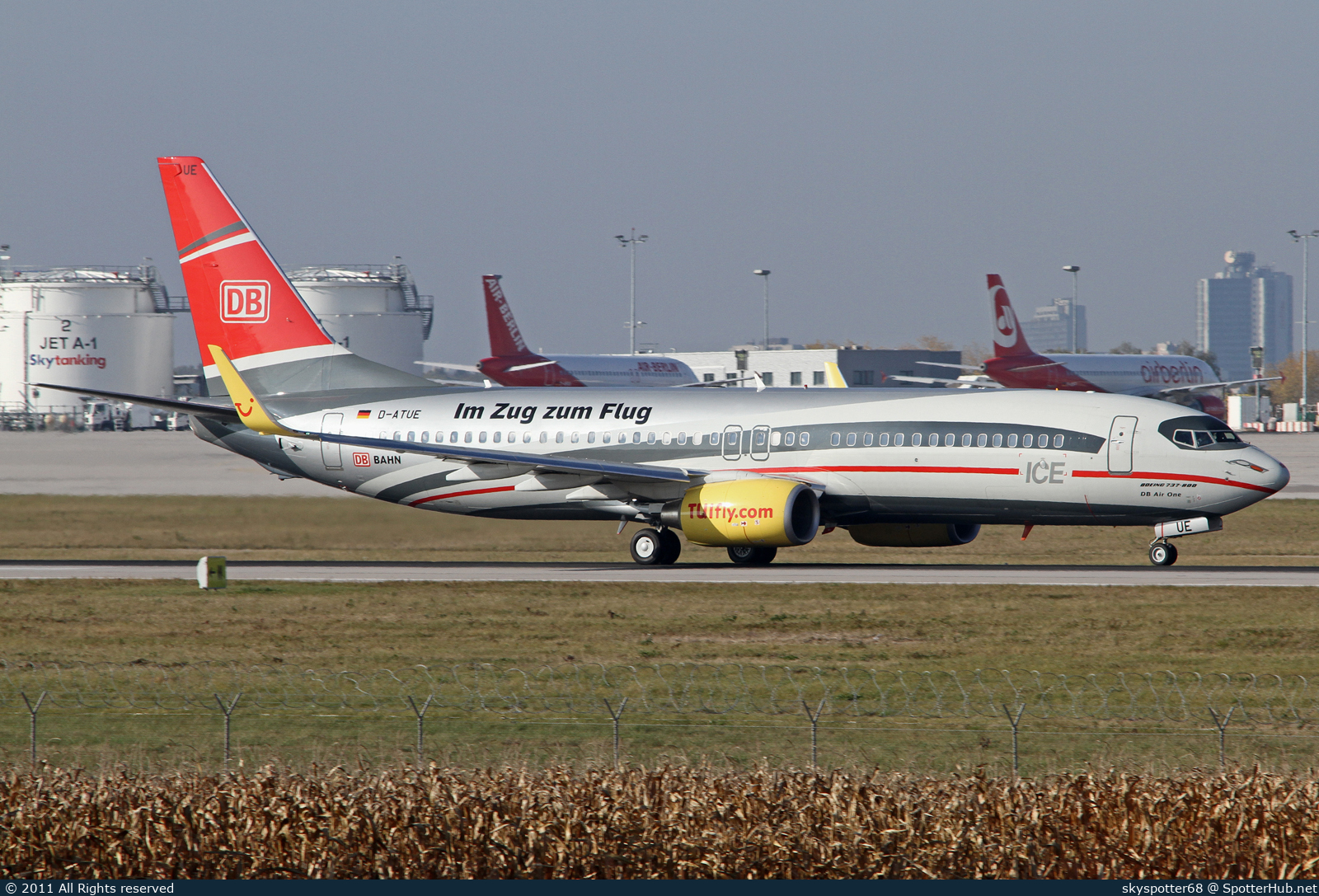 Photo of D-ATUE - Boeing 737-8K5 operated by TUIfly