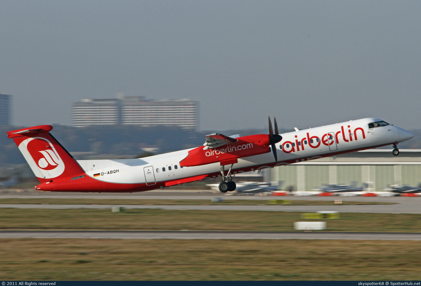 Photo of D-ABQH - Bombardier DHC-8-402 Dash 8 Q400 operated by Air Berlin (opb LGW Luftfahrtgesellschaft Walter)