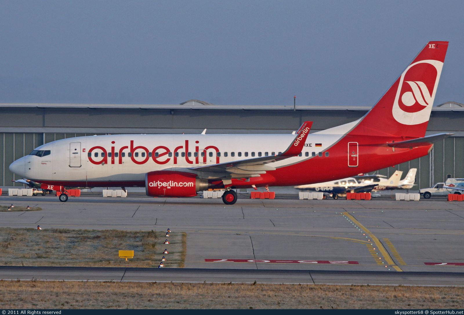 Photo of D-AHXE - Boeing 737-7K5 operated by Air Berlin (opb TUIfly)