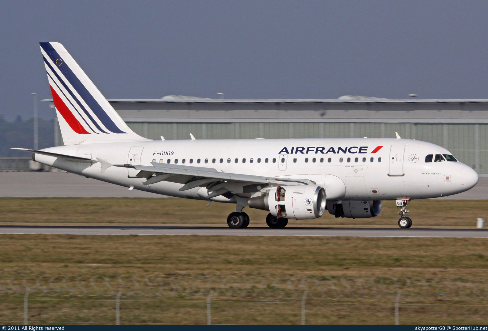 Photo of F-GUGG - Airbus A318-111 operated by Air France