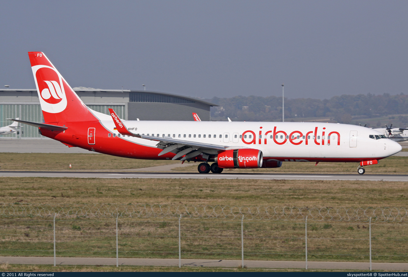 Photo of D-AHFO - Boeing 737-8K5 operated by Air Berlin (opb TUIfly)