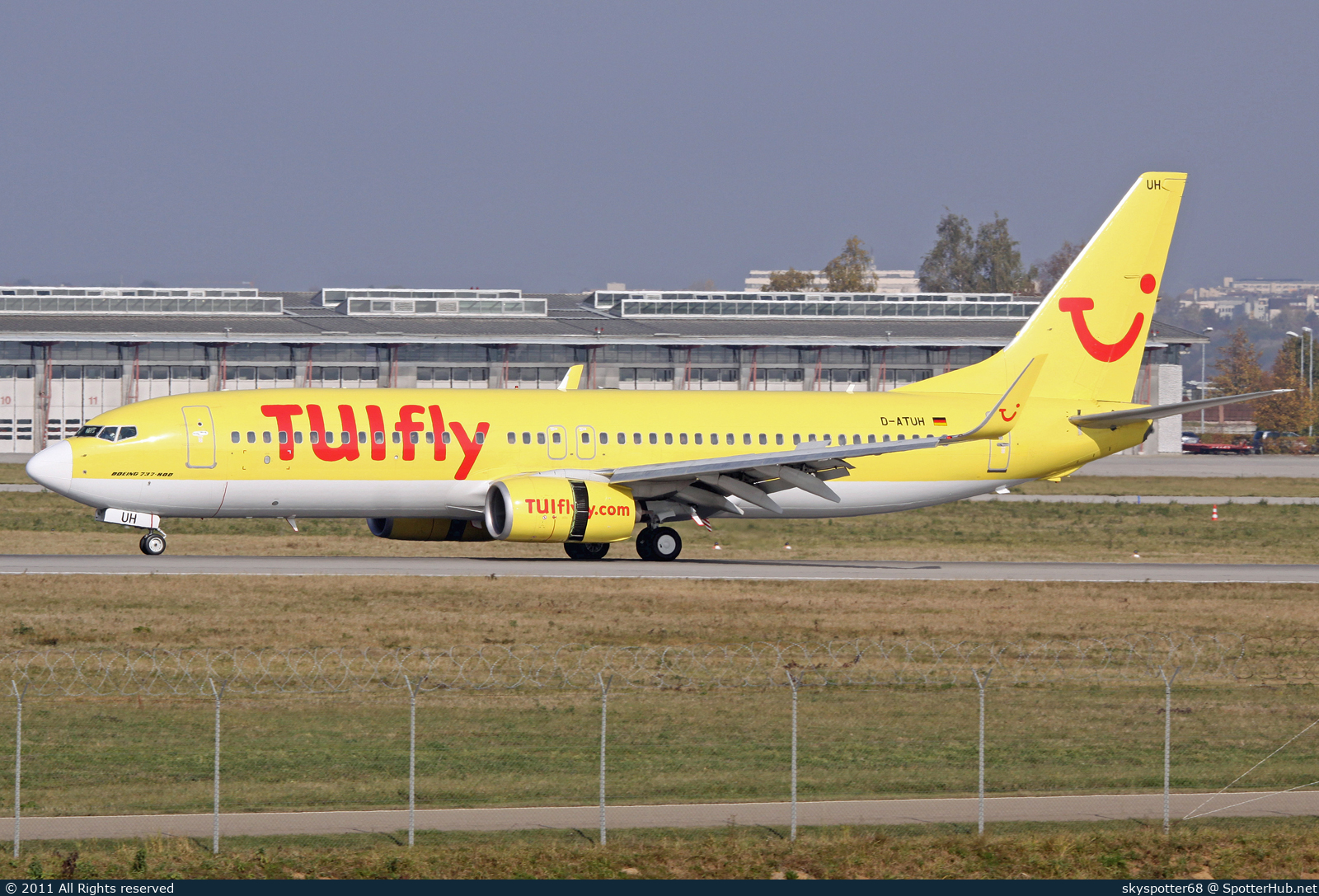 Photo of D-ATUH - Boeing 737-8K5 operated by TUIfly