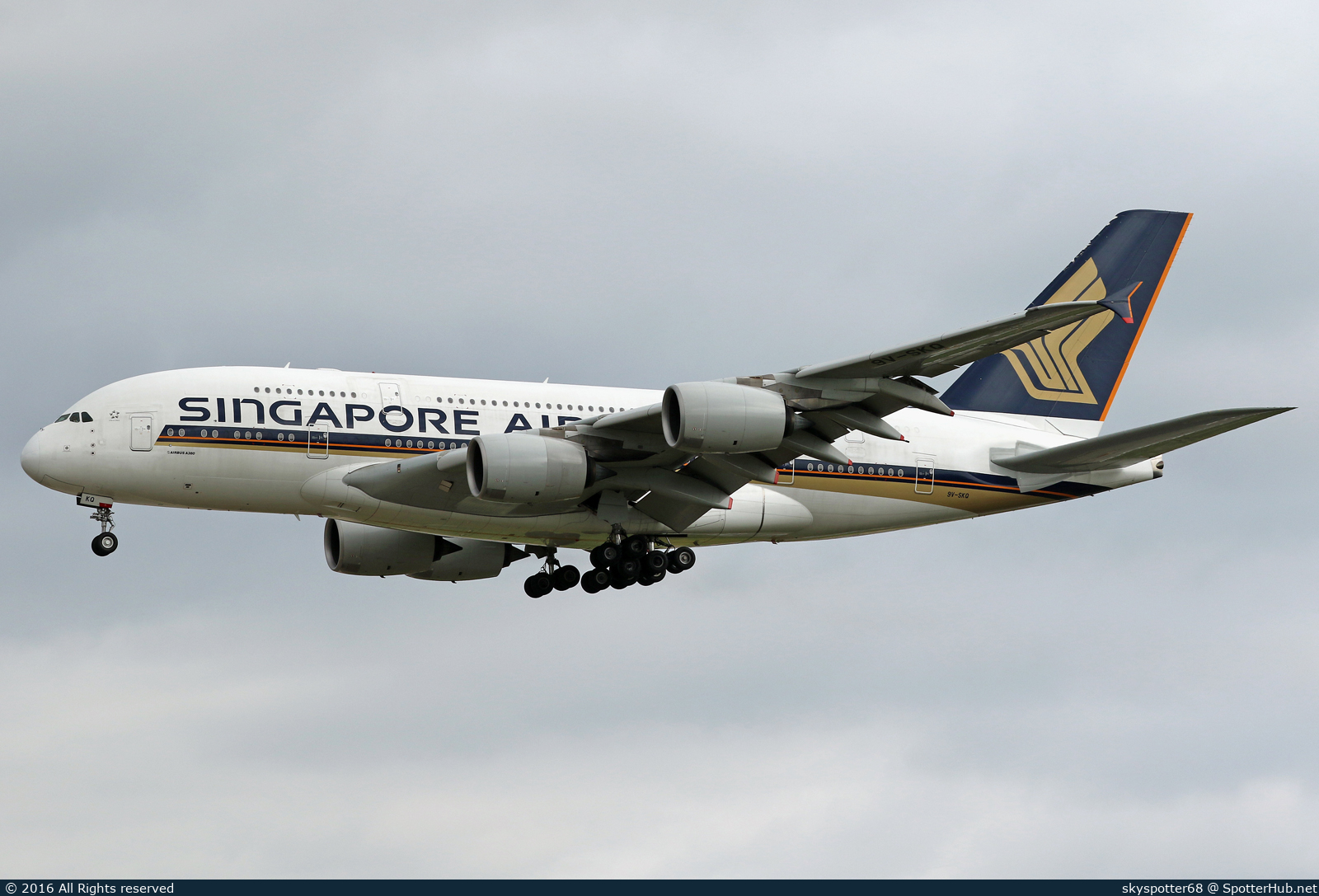 Photo of 9V-SKQ - Airbus A380-841 operated by Singapore Airlines