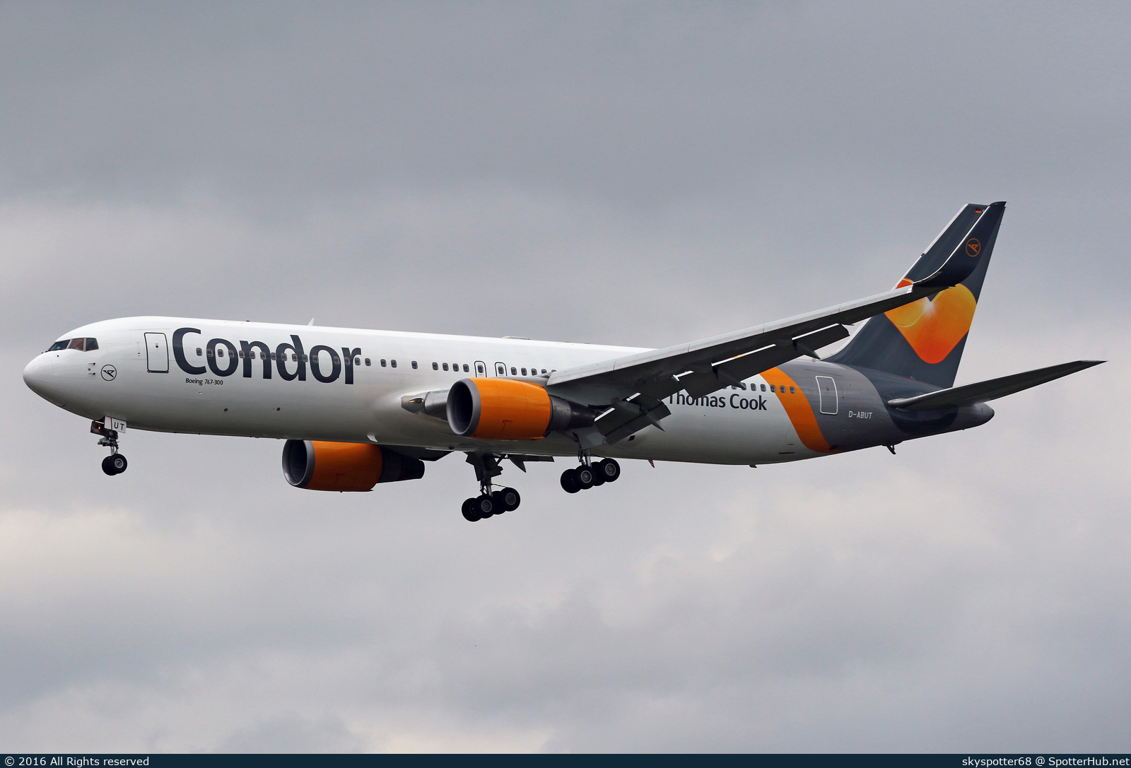 Photo of D-ABUT - Boeing 767-3Q8(ER) operated by Condor