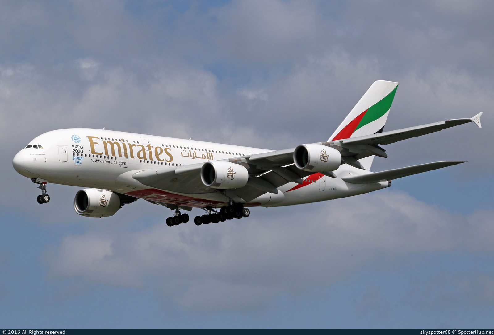 Photo of A6-EOI - Airbus A380-861 operated by Emirates