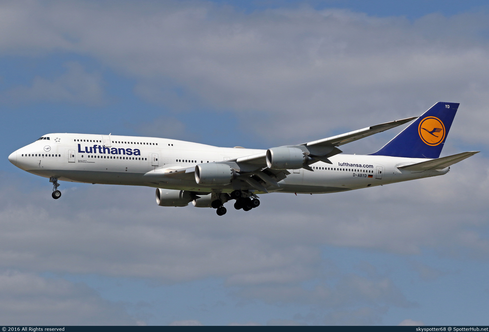 Photo of D-ABYD - Boeing 747-830 operated by Lufthansa
