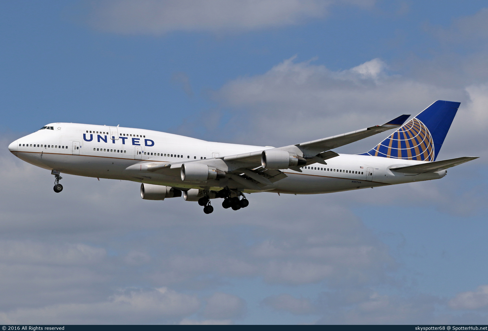 Photo of N107UA - Boeing 747-422 operated by United Airlines