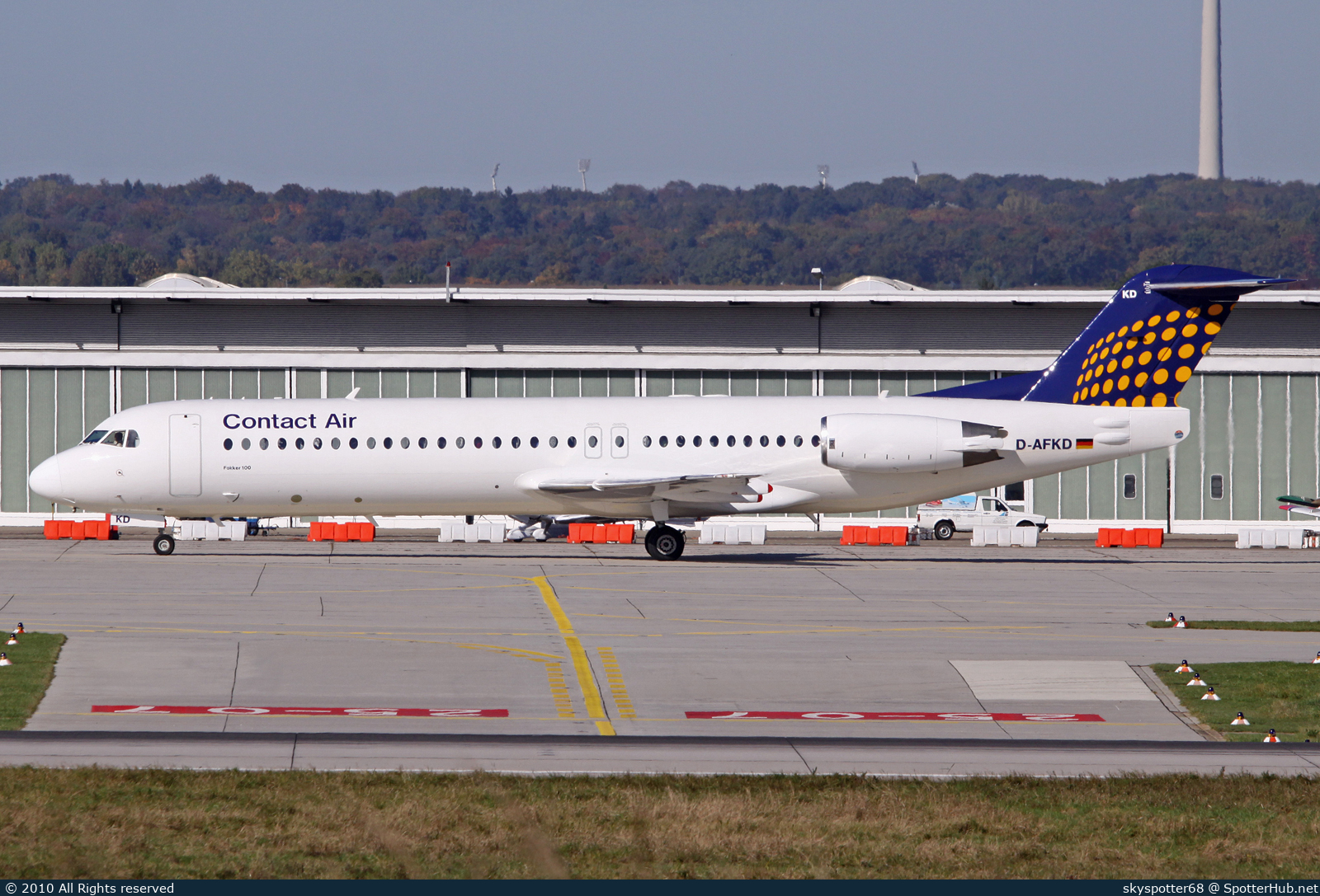 Photo of D-AFKD - Fokker 100 operated by Contact Air