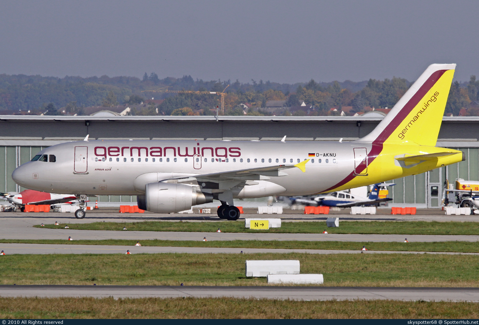 Photo of D-AKNU - Airbus A319-112 operated by Germanwings