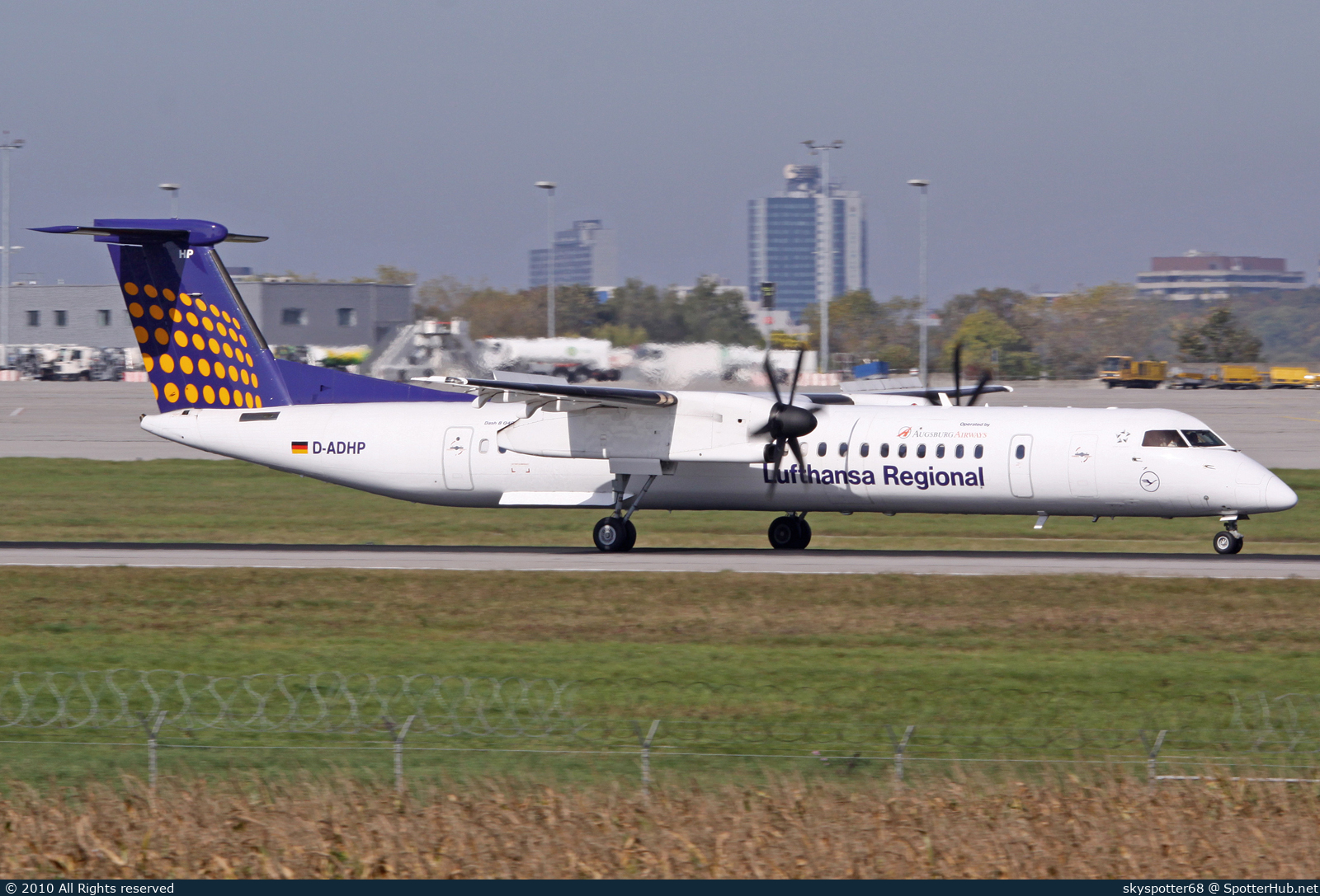 Photo of D-ADHP - Bombardier DHC-8-402 Dash 8 Q400 operated by Lufthansa Regional (opb Augsburg Airways)