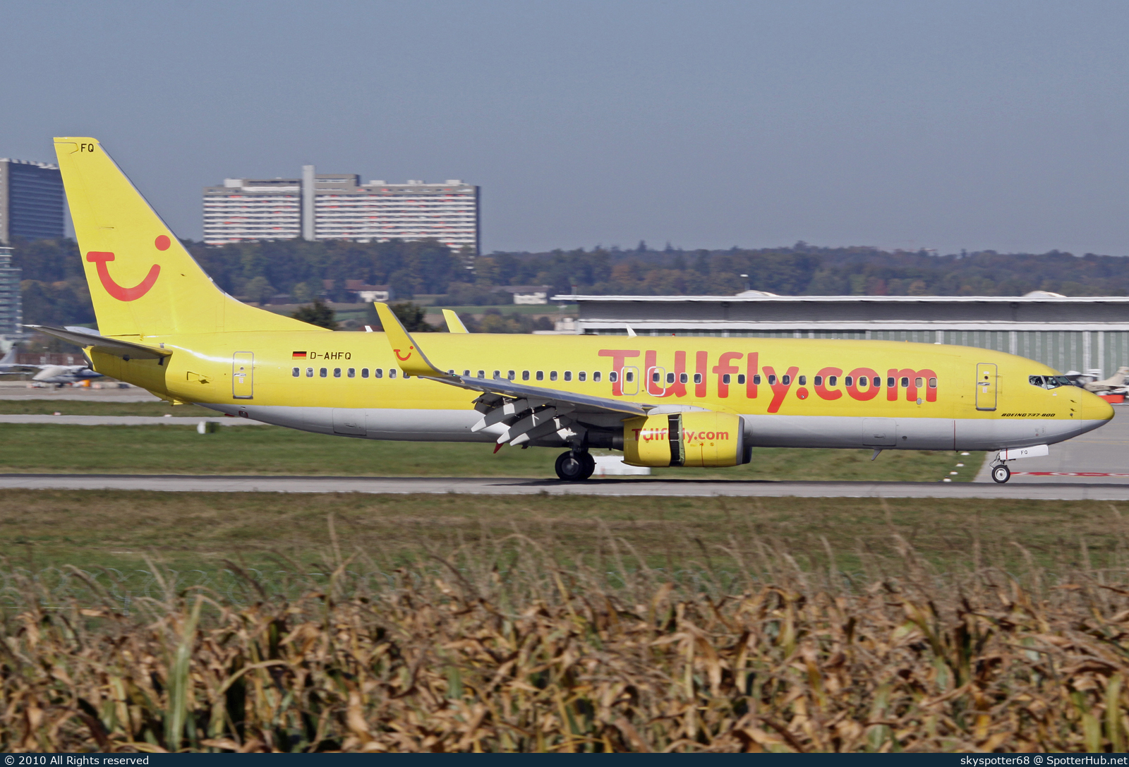 Photo of D-AHFQ - Boeing 737-8K5 operated by TUIfly
