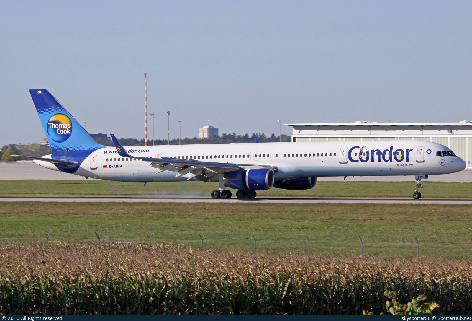 Photo of D-ABOL - Boeing 757-330 operated by Condor