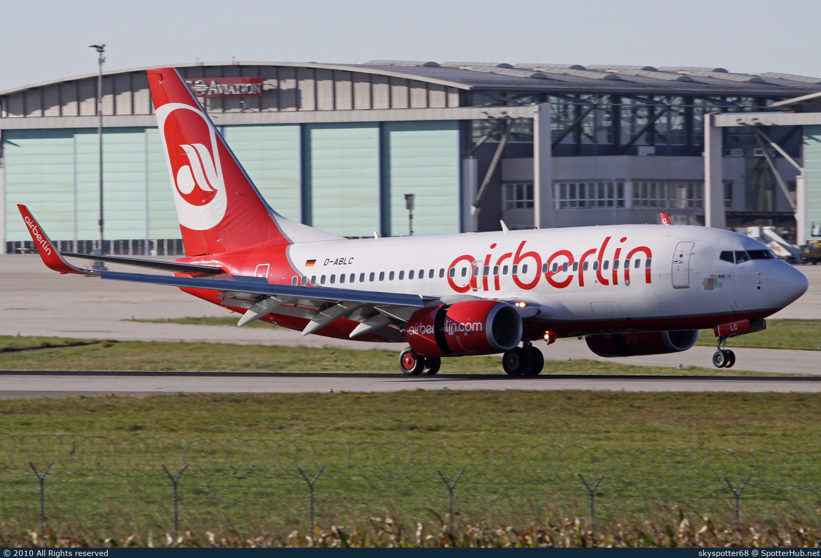Photo of D-ABLC - Boeing 737-76J operated by Air Berlin