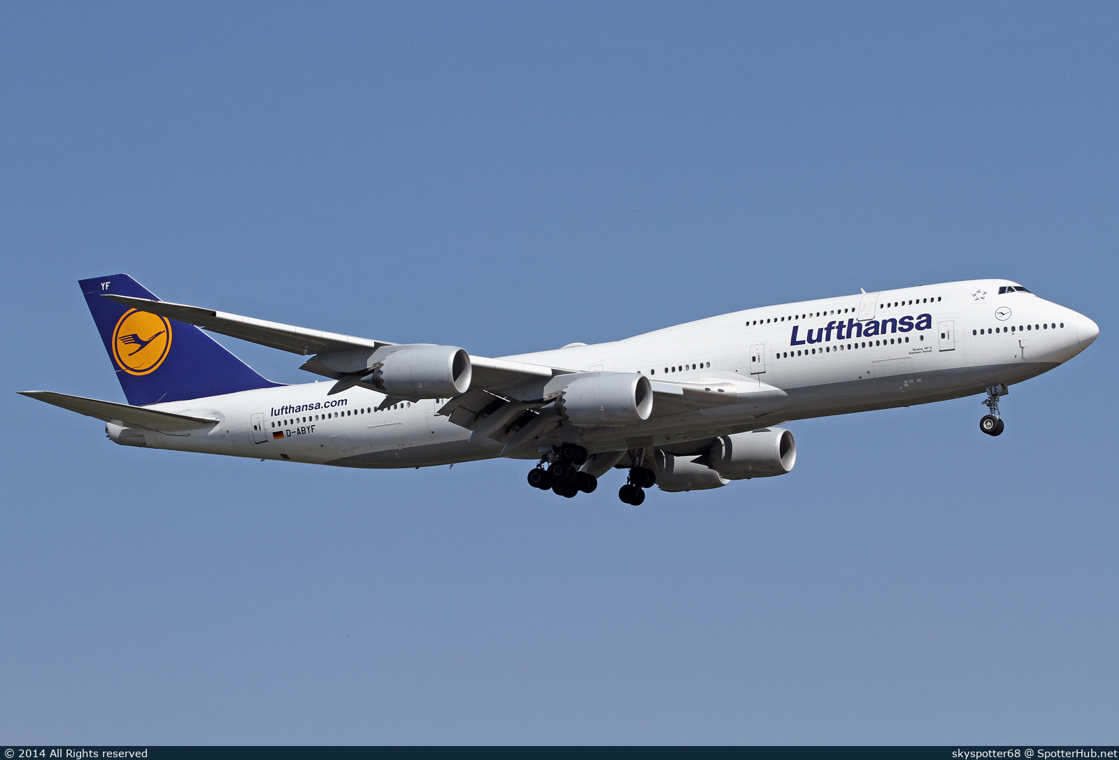 Photo of D-ABYF - Boeing 747-830 operated by Lufthansa