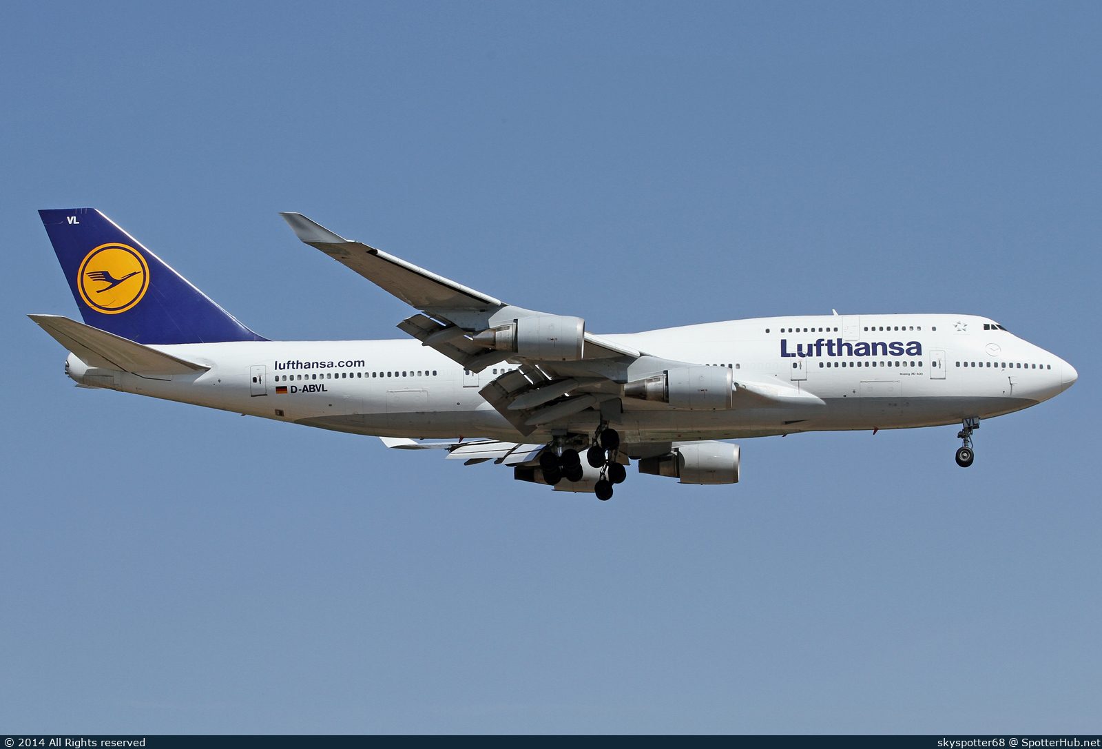 Photo of D-ABVL - Boeing 747-430 operated by Lufthansa