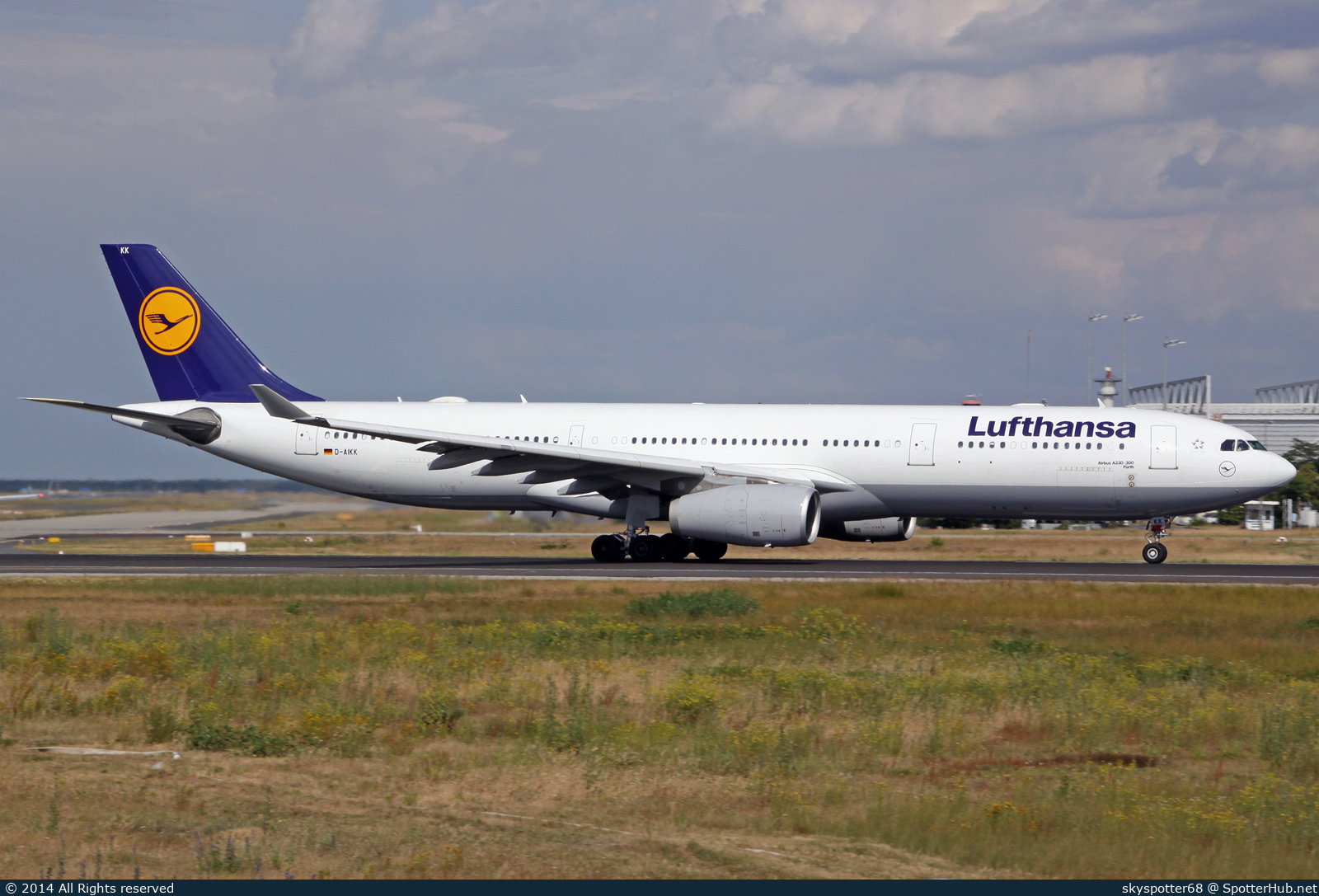 Photo of D-AIKK - Airbus A330-343 operated by Lufthansa