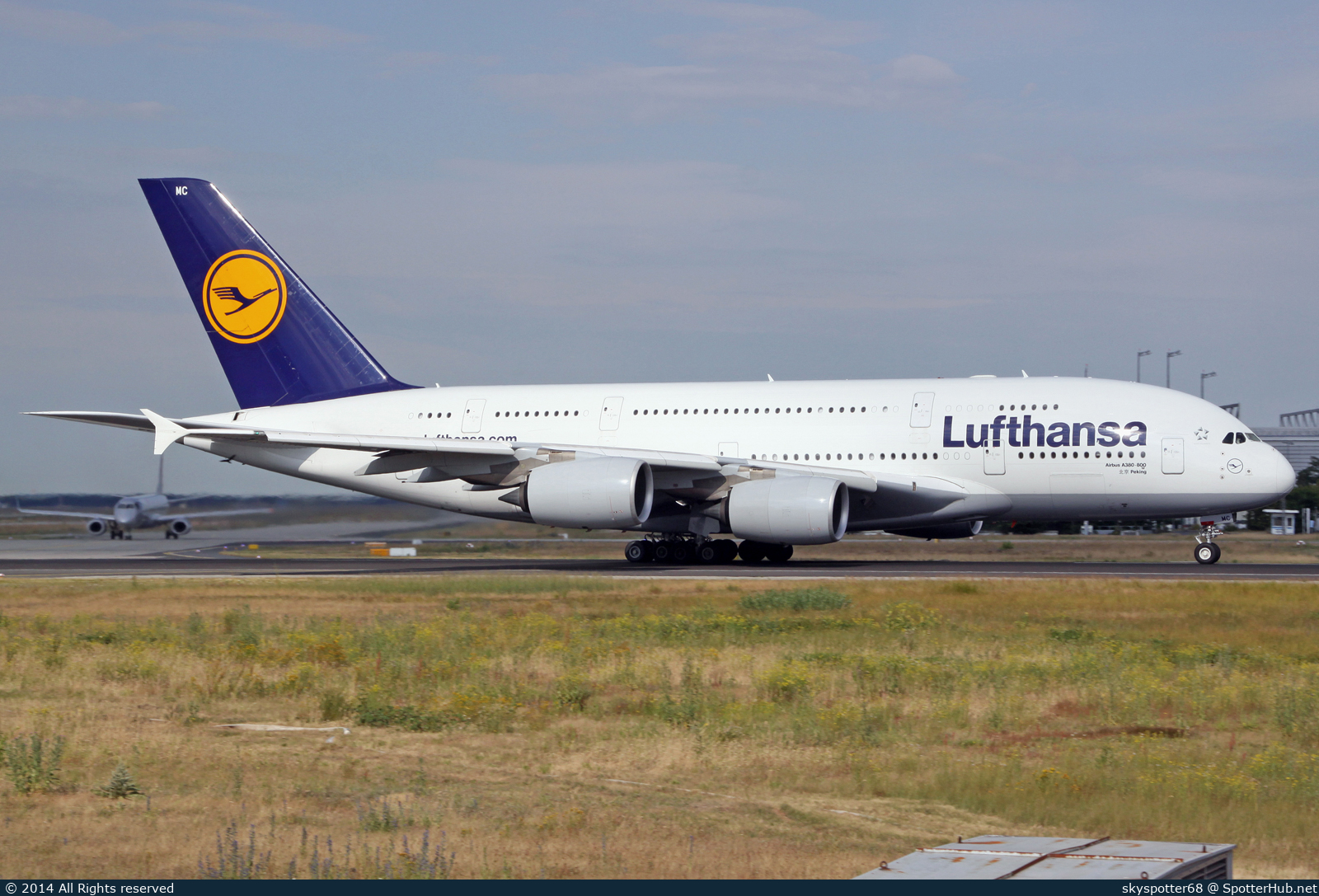 Photo of D-AIMC - Airbus A380-841 operated by Lufthansa