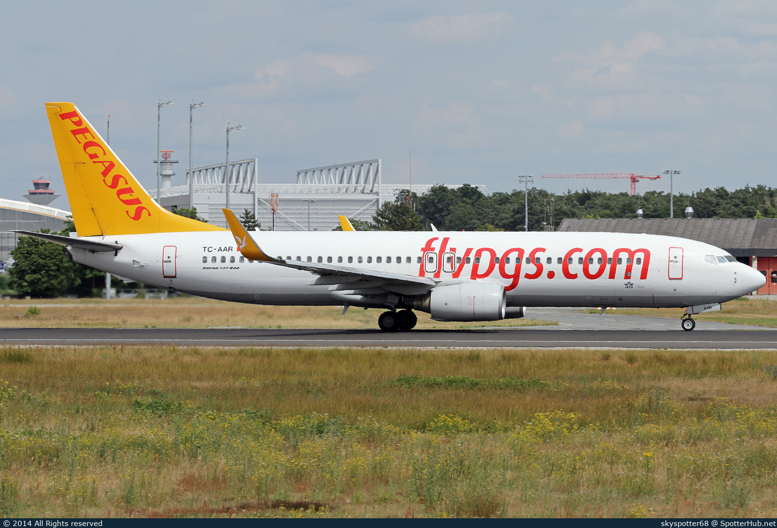 Photo of TC-AAR - Boeing 737-86N operated by Pegasus Airlines