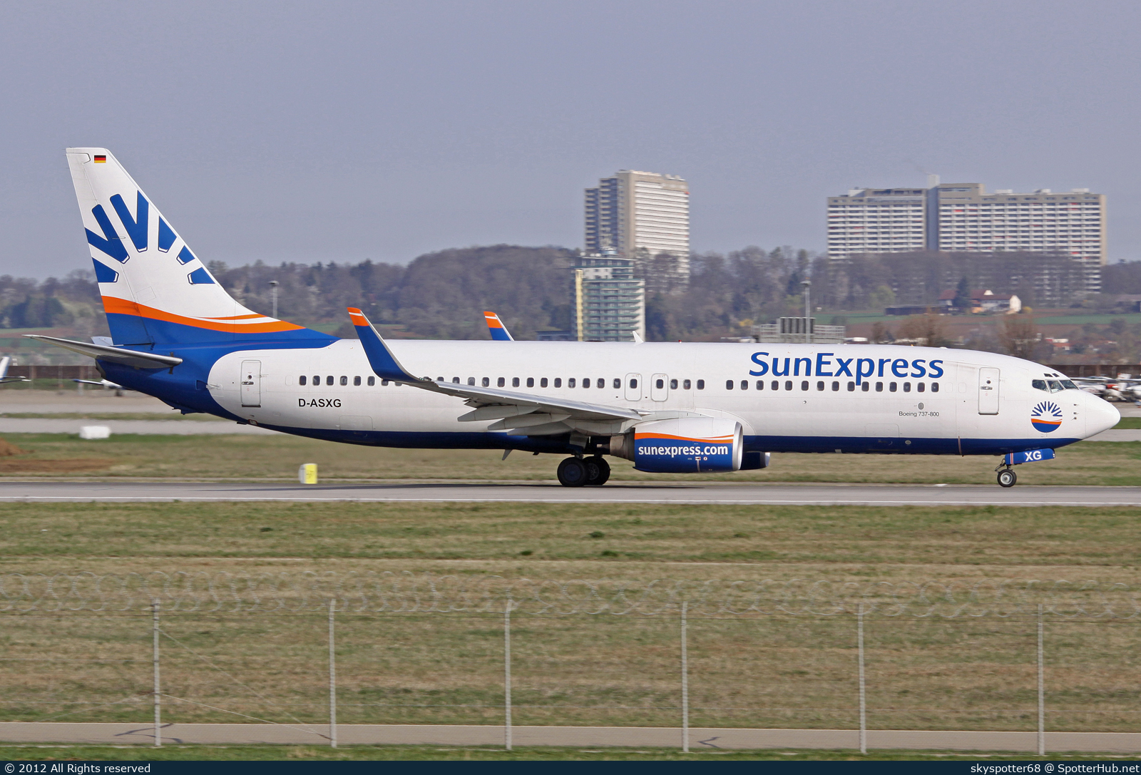 Photo of D-ASXG - Boeing 737-8CX operated by SunExpress Germany