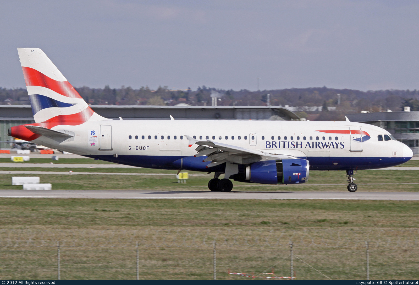 Photo of G-EUOF - Airbus A319-131 operated by British Airways