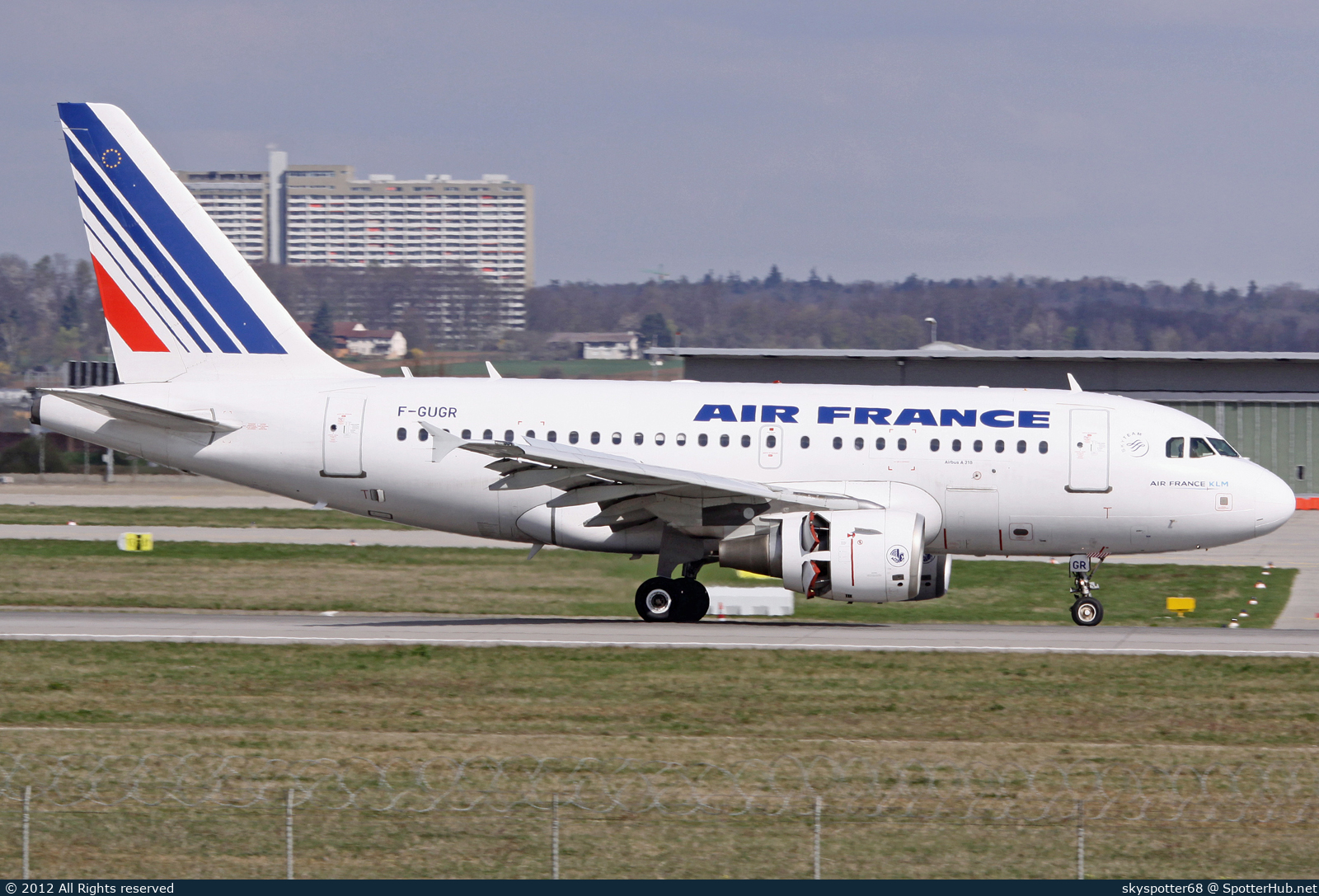 Photo of F-GUGR - Airbus A318-111 operated by Air France