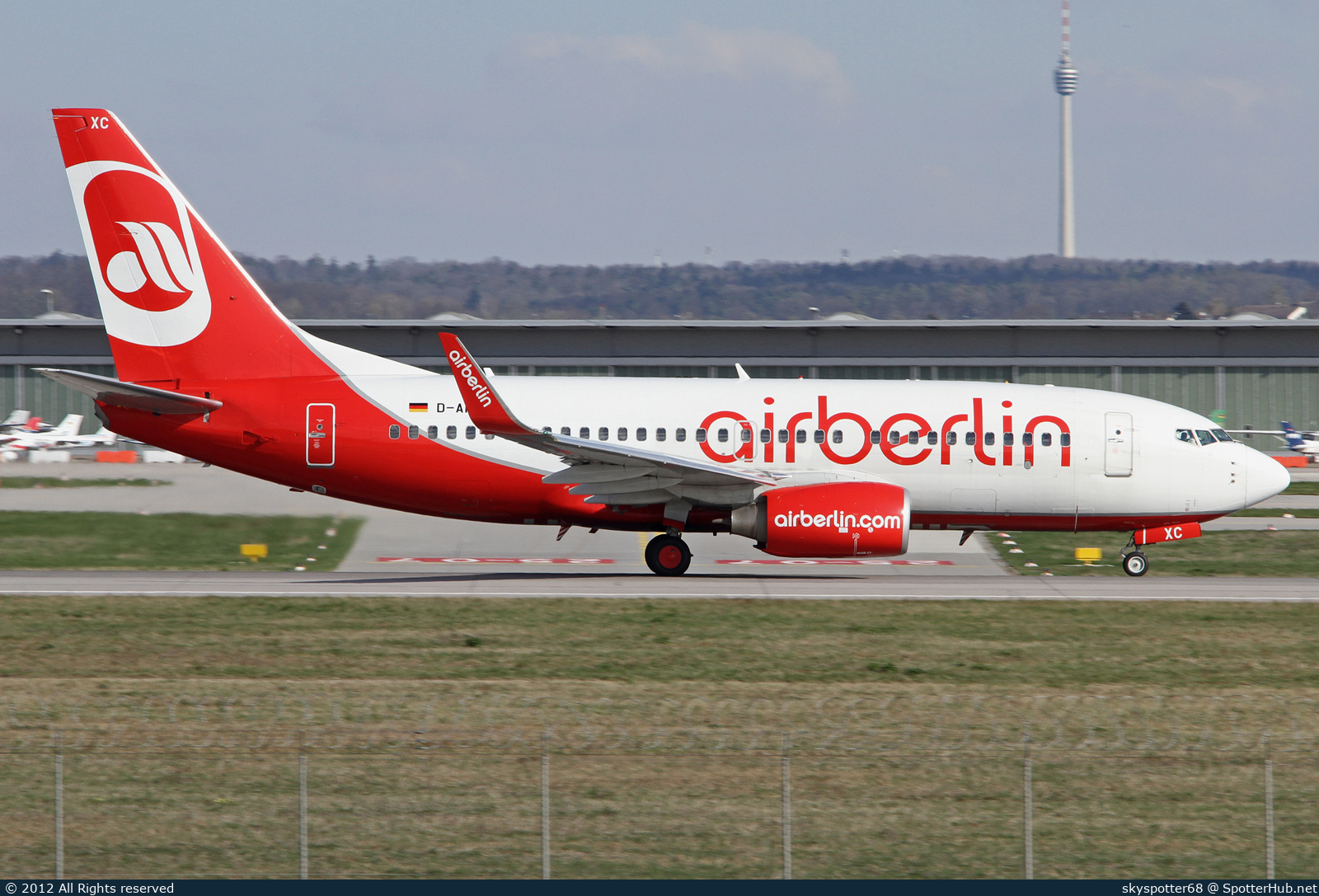 Photo of D-AHXC - Boeing 737-7K5 operated by Air Berlin (opb TUIfly)