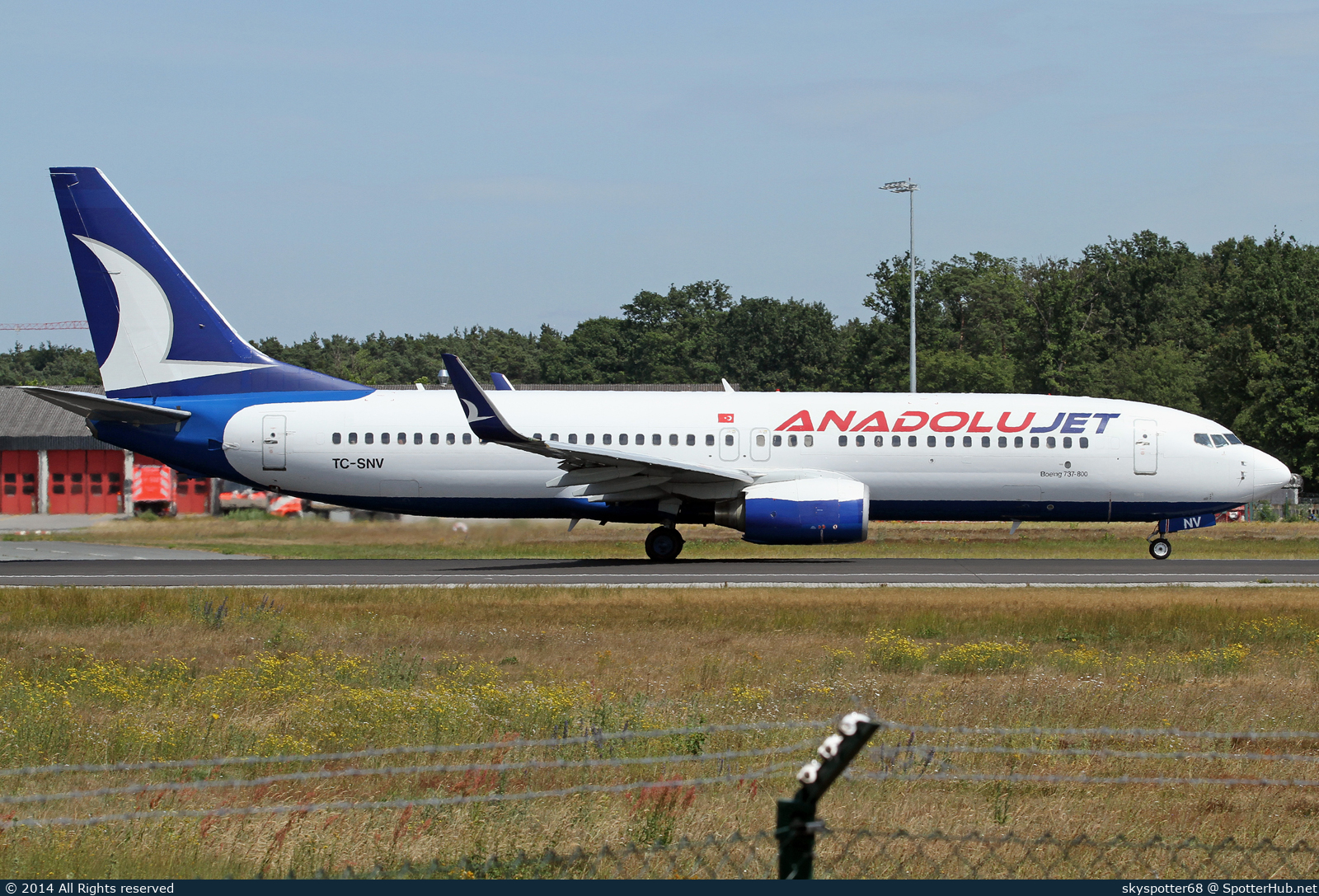 Photo of TC-SNV - Boeing 737-86J operated by AnadoluJet (opb SunExpress)