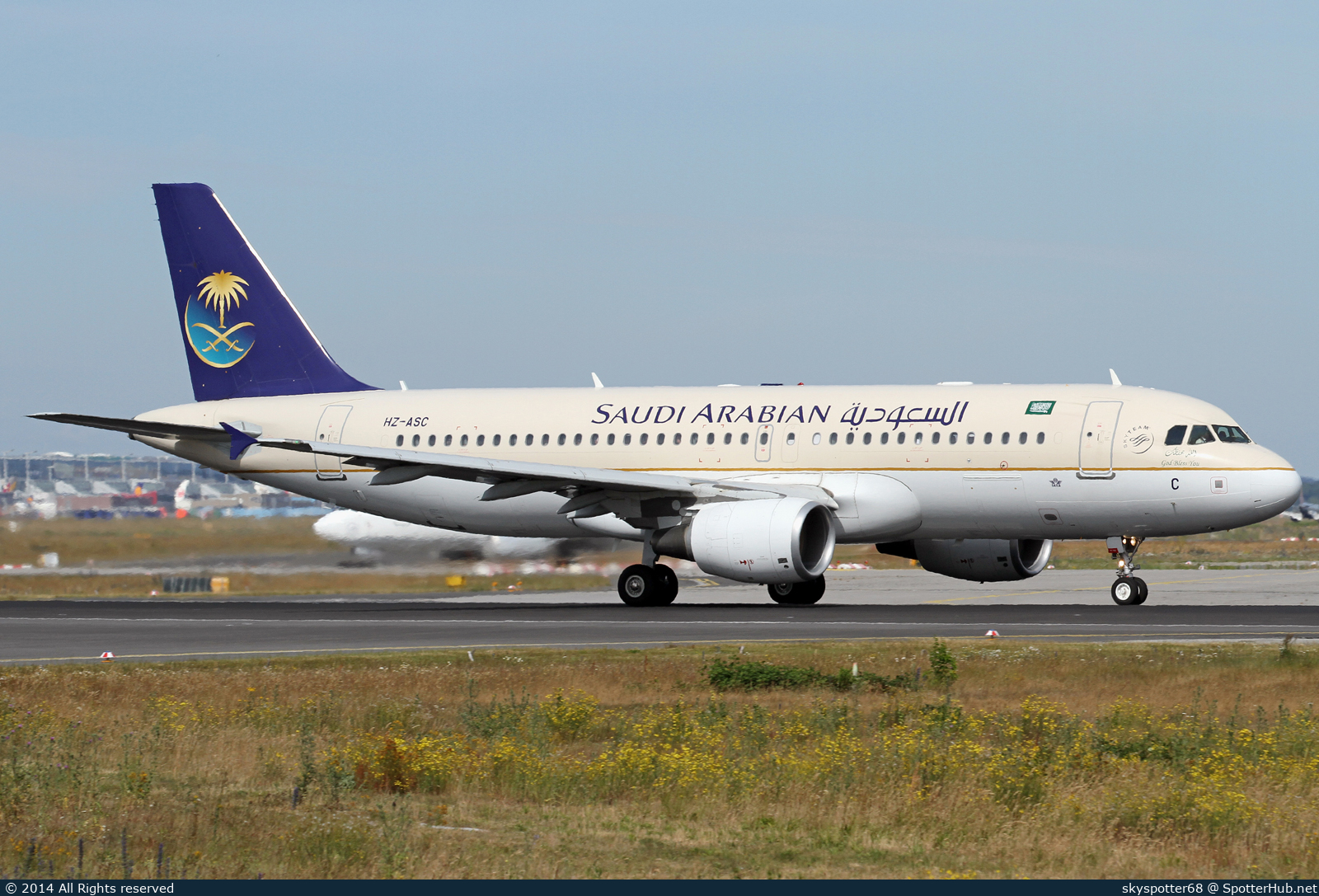 Photo of HZ-ASC - Airbus A320-214 operated by Saudi Arabian Airlines