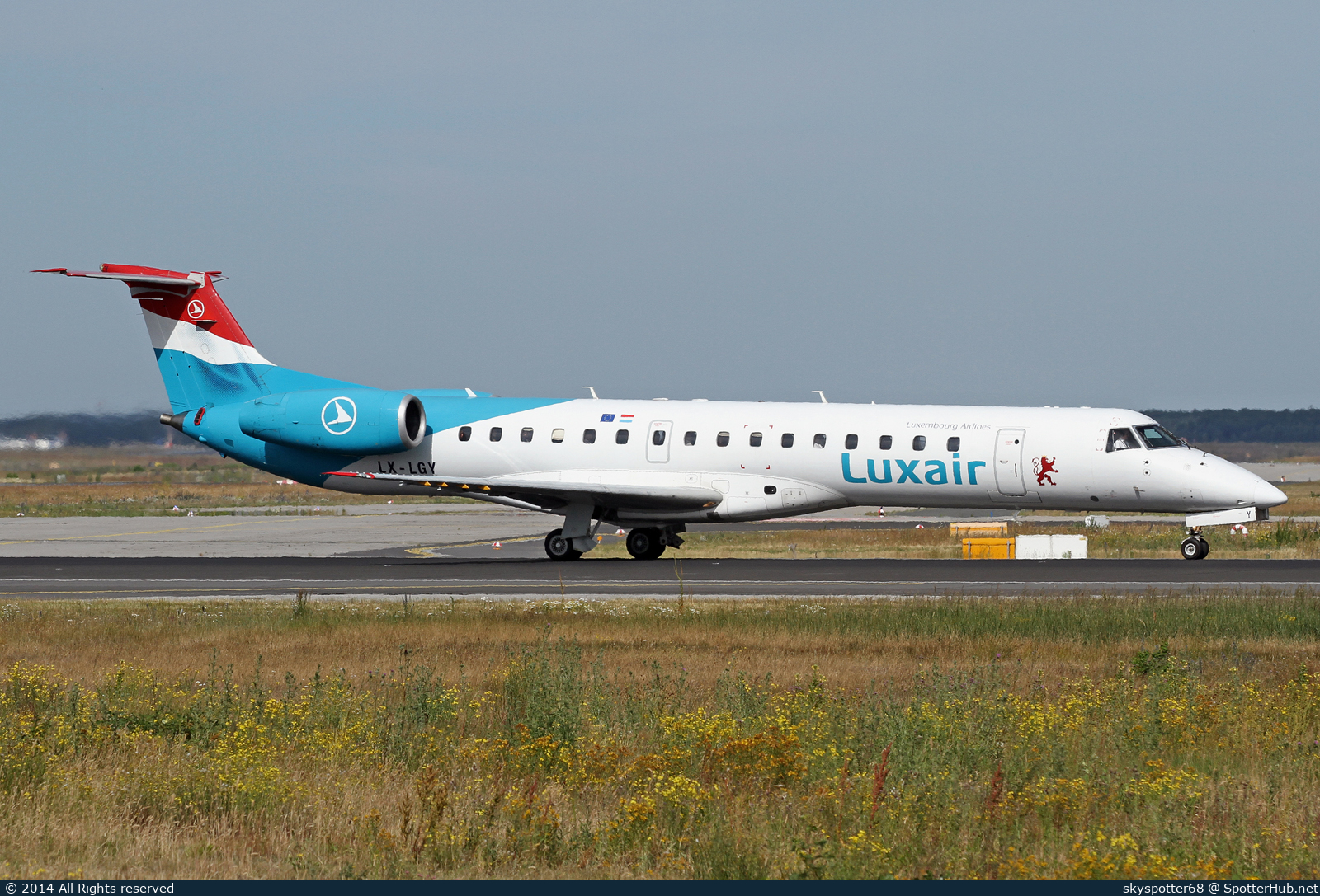 Photo of LX-LGY - Embraer ERJ-145LU operated by Luxair