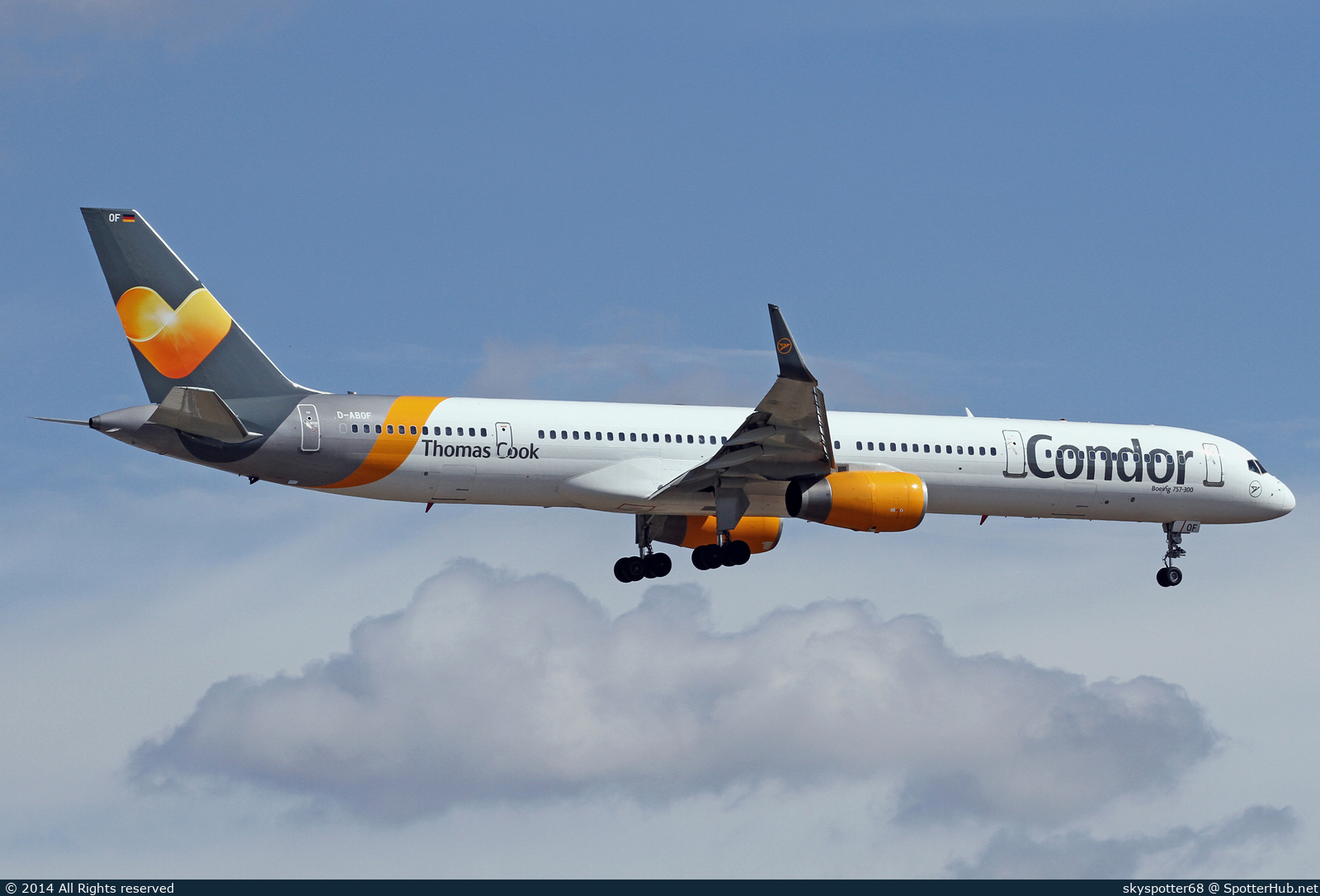 Photo of D-ABOF - Boeing 757-330 operated by Condor