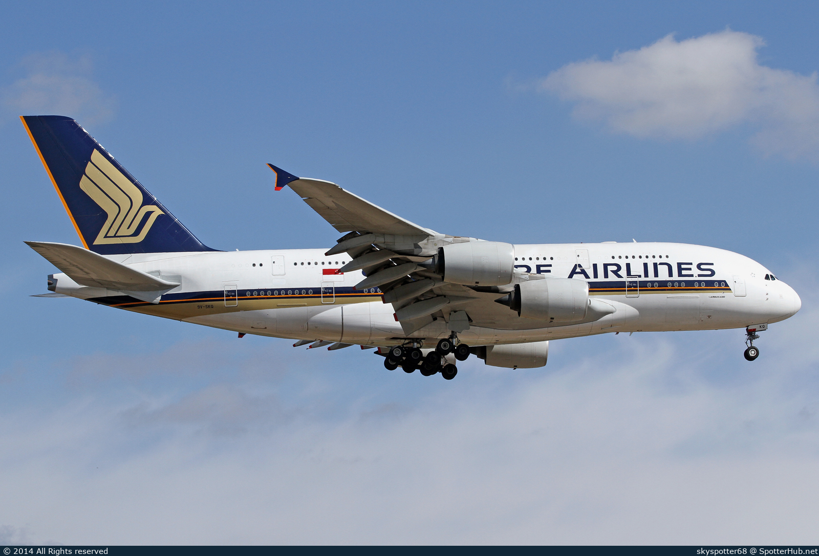 Photo of 9V-SKQ - Airbus A380-841 operated by Singapore Airlines