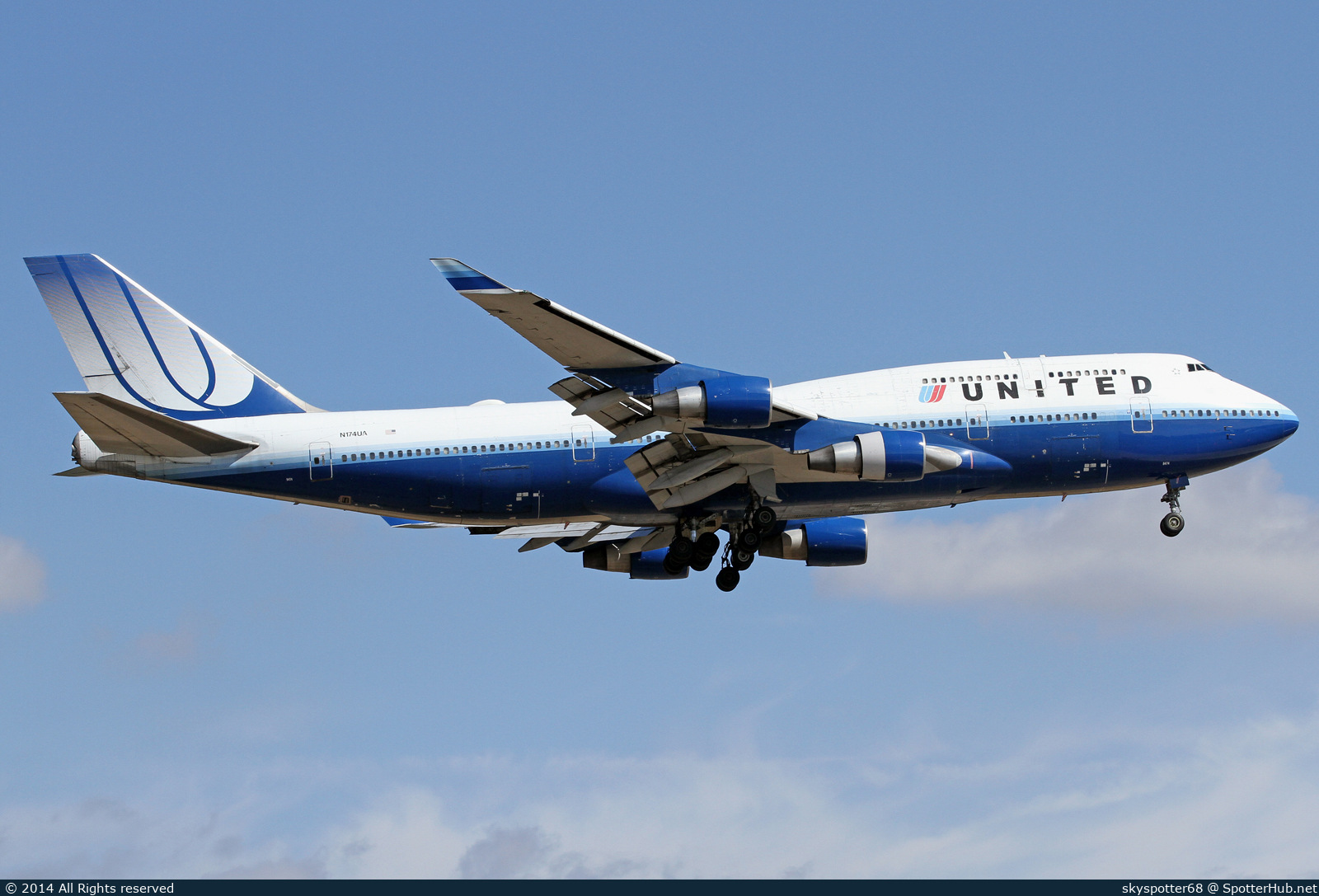 Photo of N174UA - Boeing 747-422 operated by United Airlines