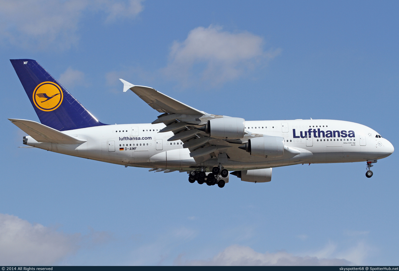 Photo of D-AIMF - Airbus A380-841 operated by Lufthansa