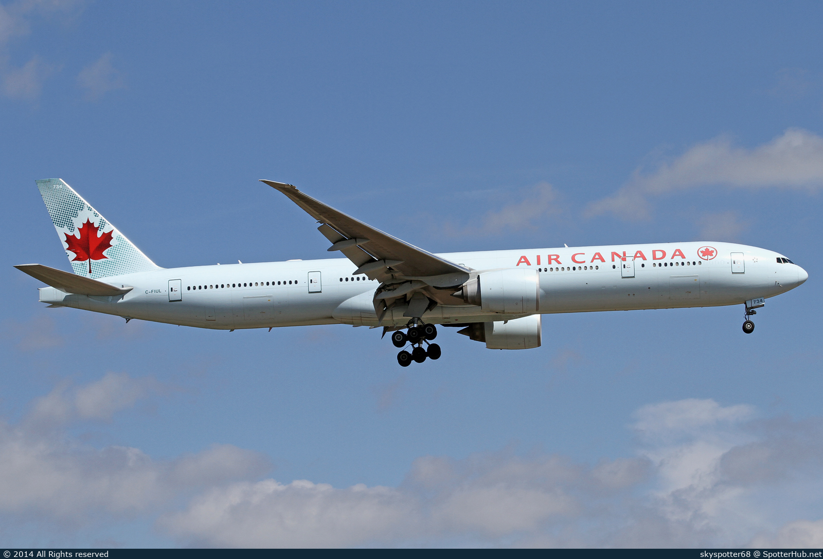 Photo of C-FIUL - Boeing 777-333(ER) operated by Air Canada