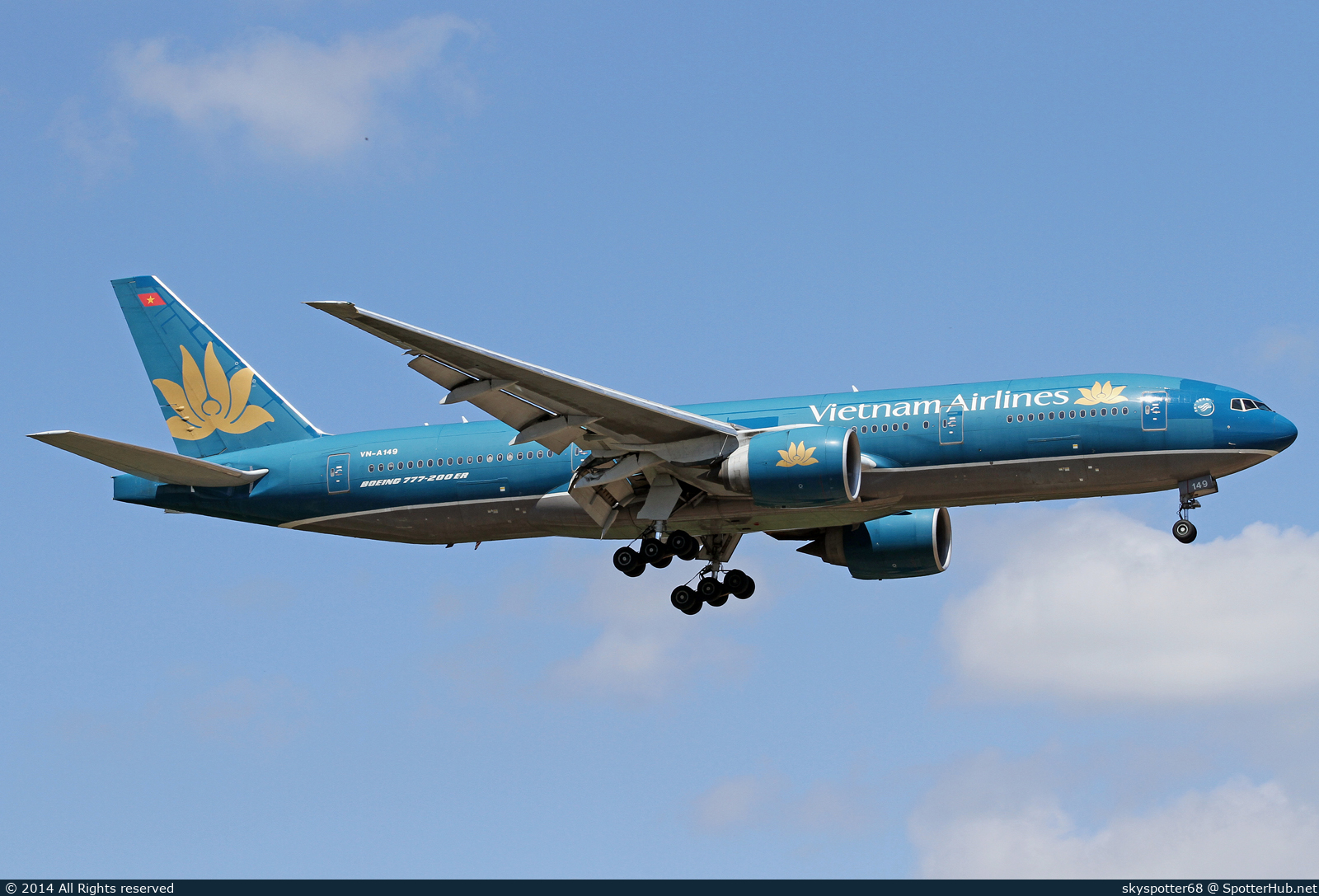 Photo of VN-A149 - Boeing 777-2Q8(ER) operated by Vietnam Airlines